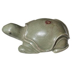 Contagocce in ceramica coreana Celadon a forma di tartaruga Periodo Goryeo