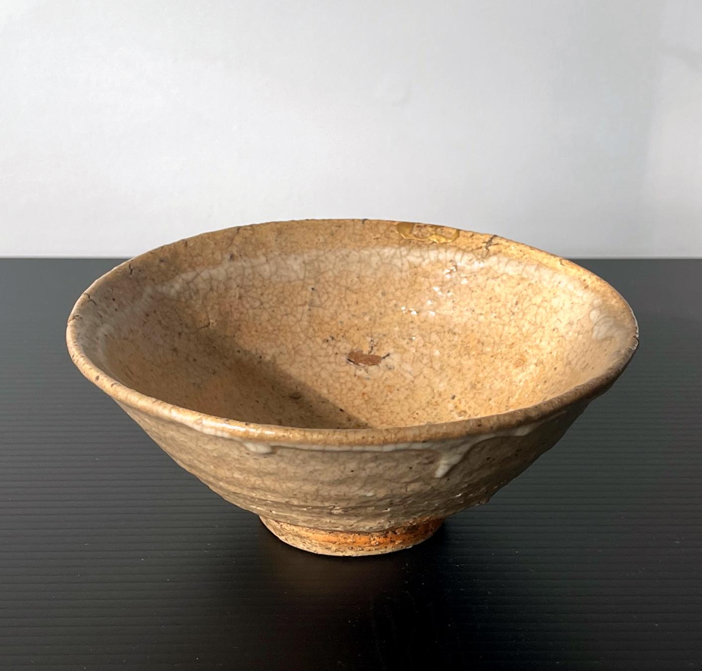 Glazed Korean Ceramic Ido Tea Bowl Chawan Joseon Dynasty For Sale