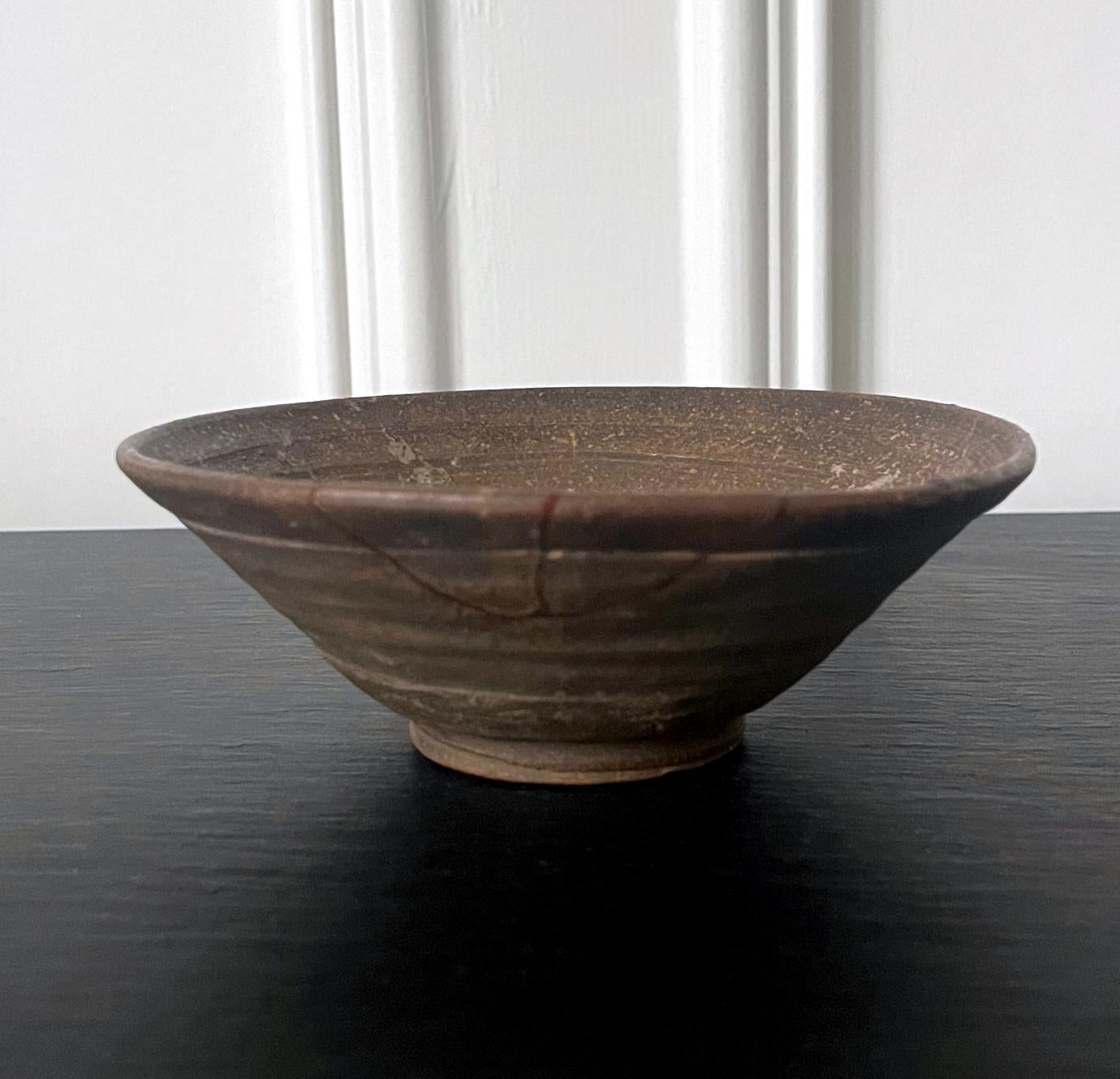18th Century and Earlier Korean Ceramic Kakinoheta Chawan Tea Bowl For Sale