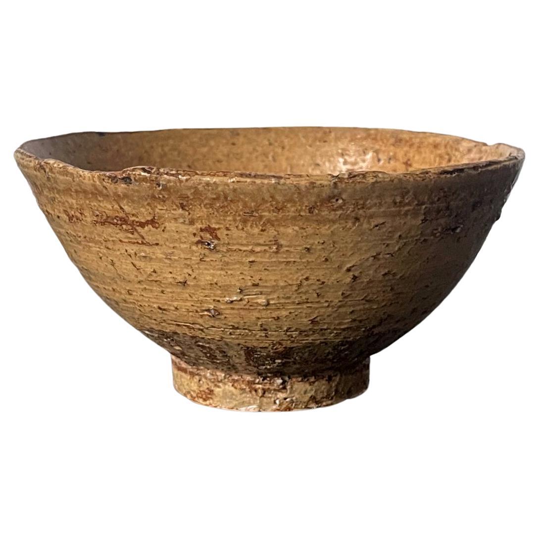 Koreanische Ki-Irabo-Teeschale aus Keramik aus der Chawan Joseon-Dynastie im Angebot