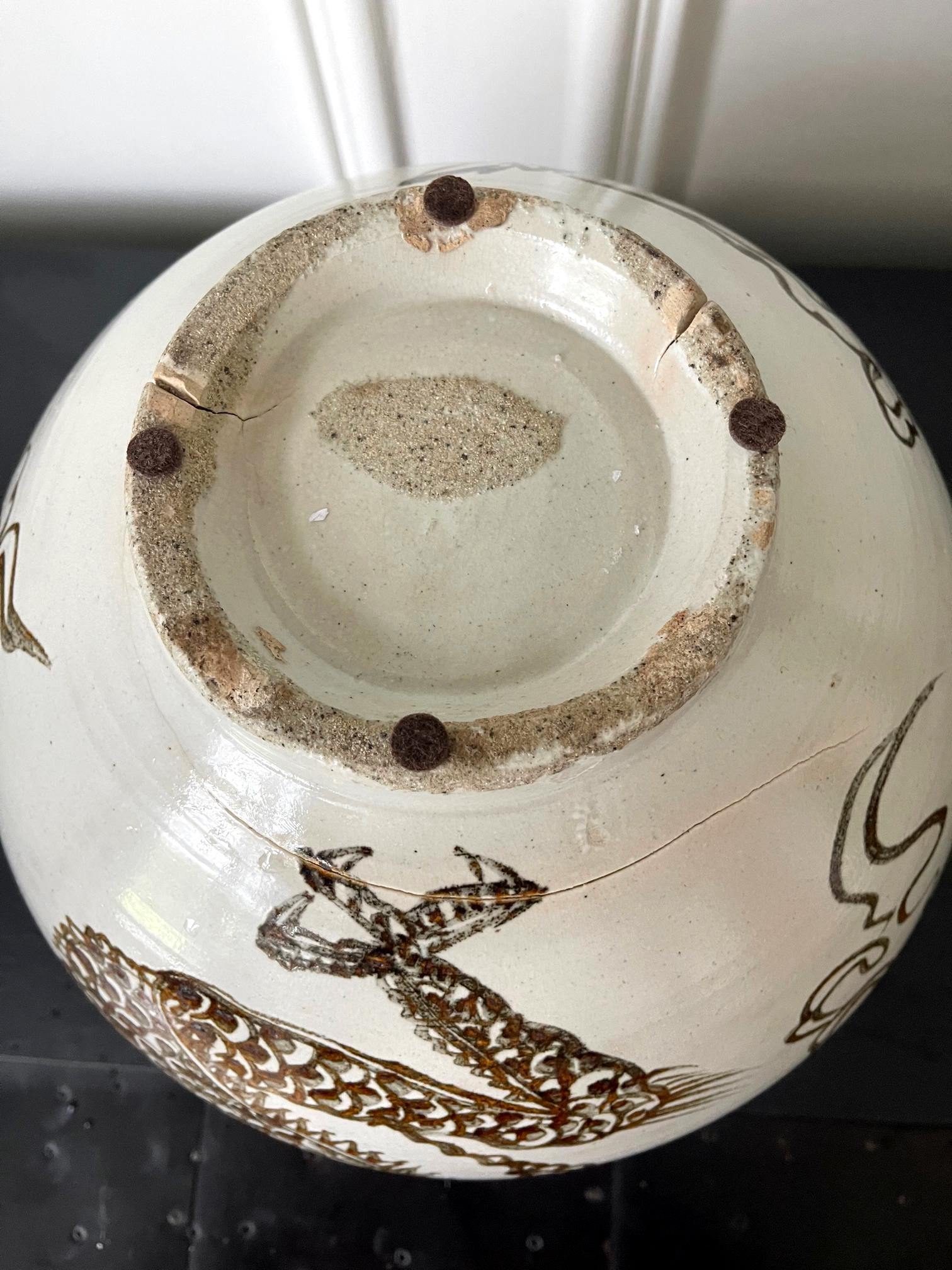 Korean Ceramic Moon Jar with Dragon Joseon Dynasty For Sale 8