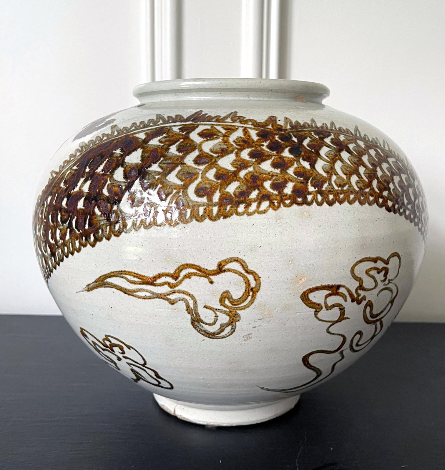 moon pottery