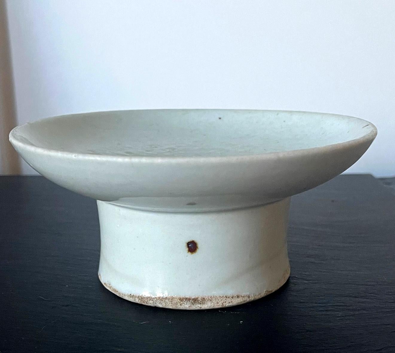Korean Ceramic Ritual Offering Stemmed Dish with Inscription Joseon Dynasty For Sale 2