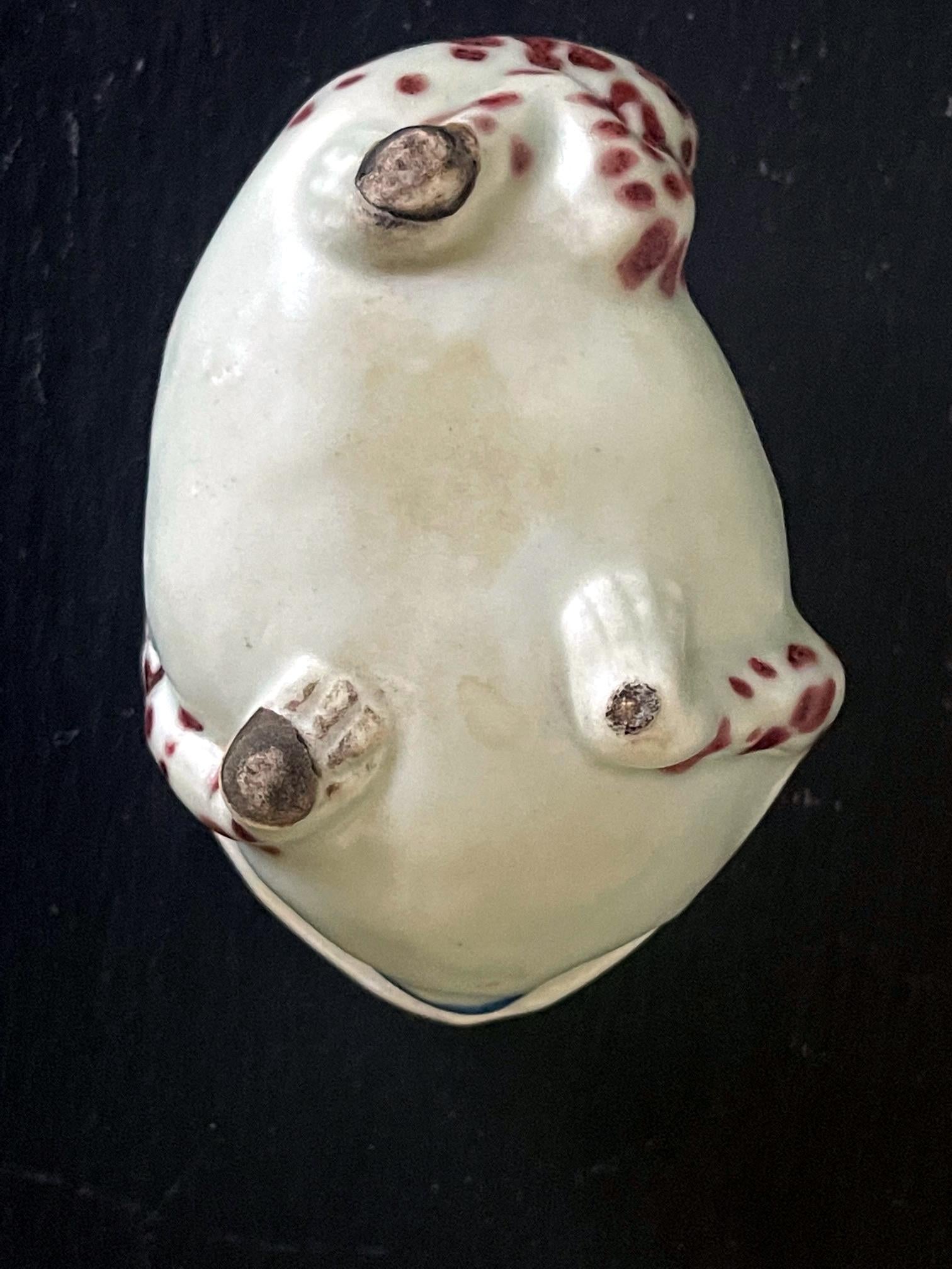 Korean Ceramic Water Dropper in Frog Form For Sale 2