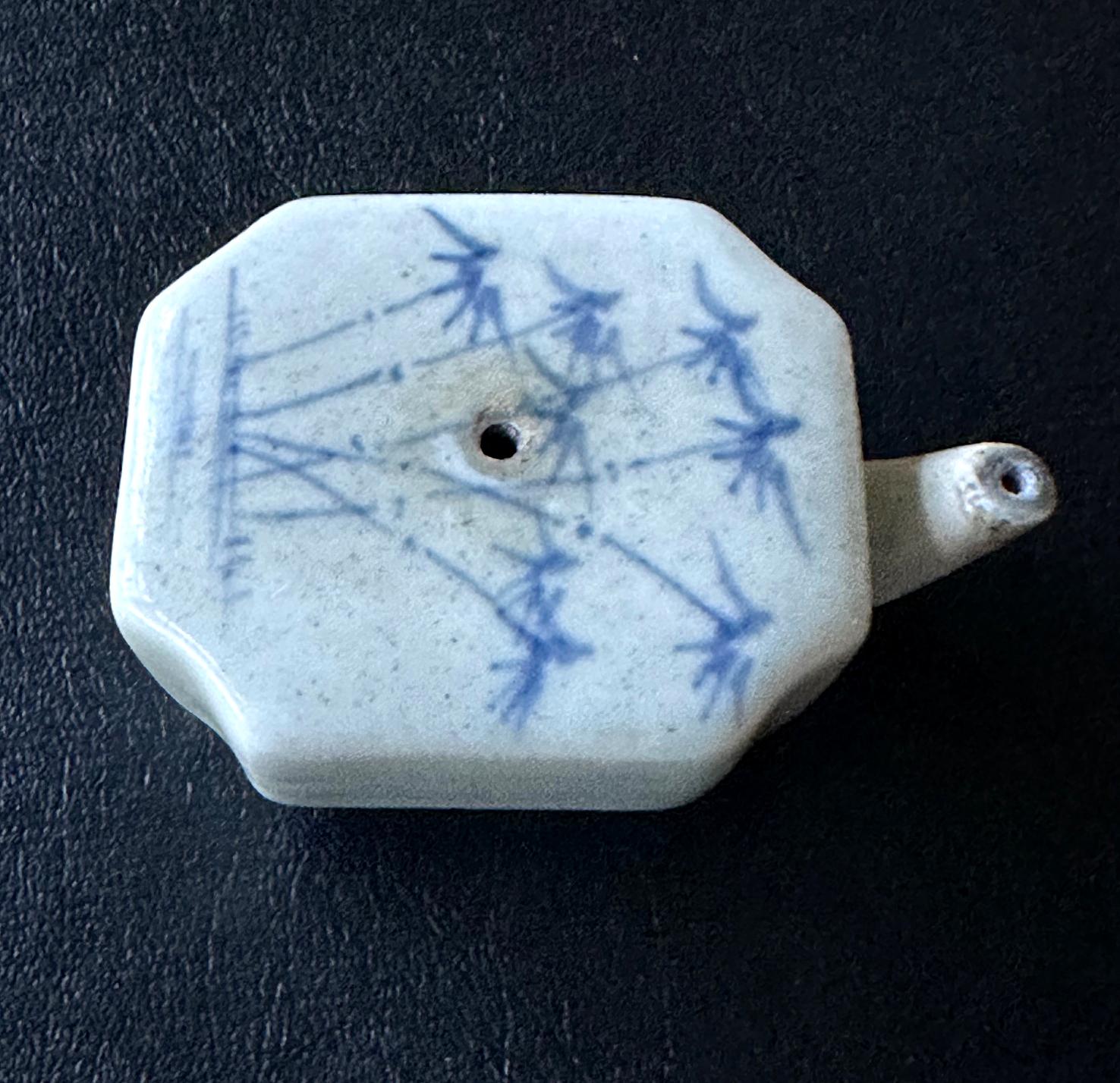 Glazed Korean Ceramic White Porcelain Water Dropper Joseon Dynasty For Sale