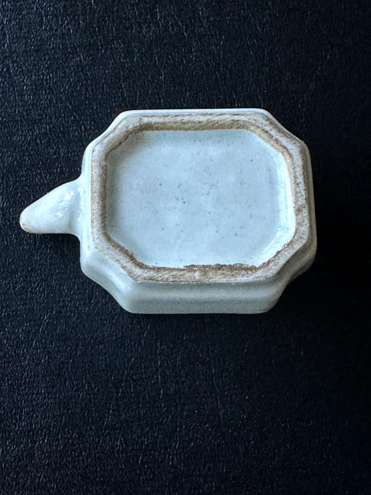 19th Century Korean Ceramic White Porcelain Water Dropper Joseon Dynasty For Sale