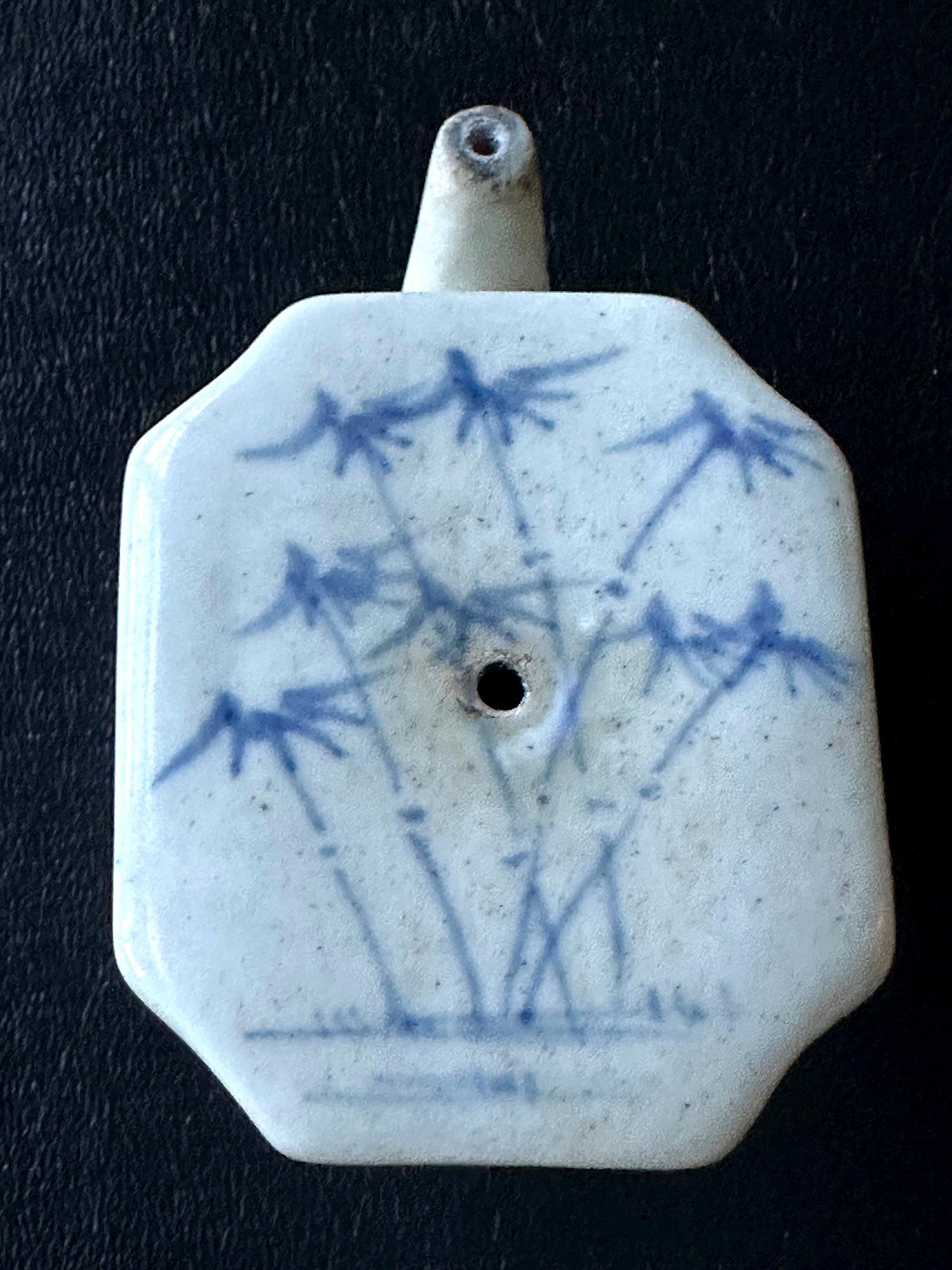 Korean Ceramic White Porcelain Water Dropper Joseon Dynasty For Sale 2