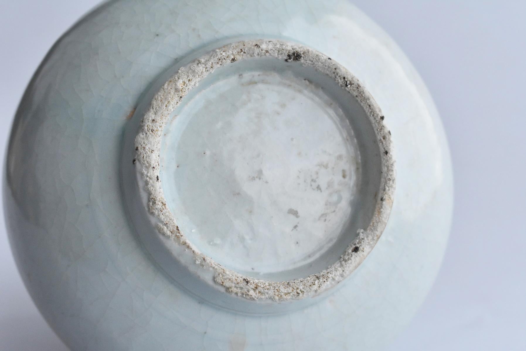 Korean Ceramics Lee Dynasty 18th Century White Porcelain Vase or Korean Antiques 5