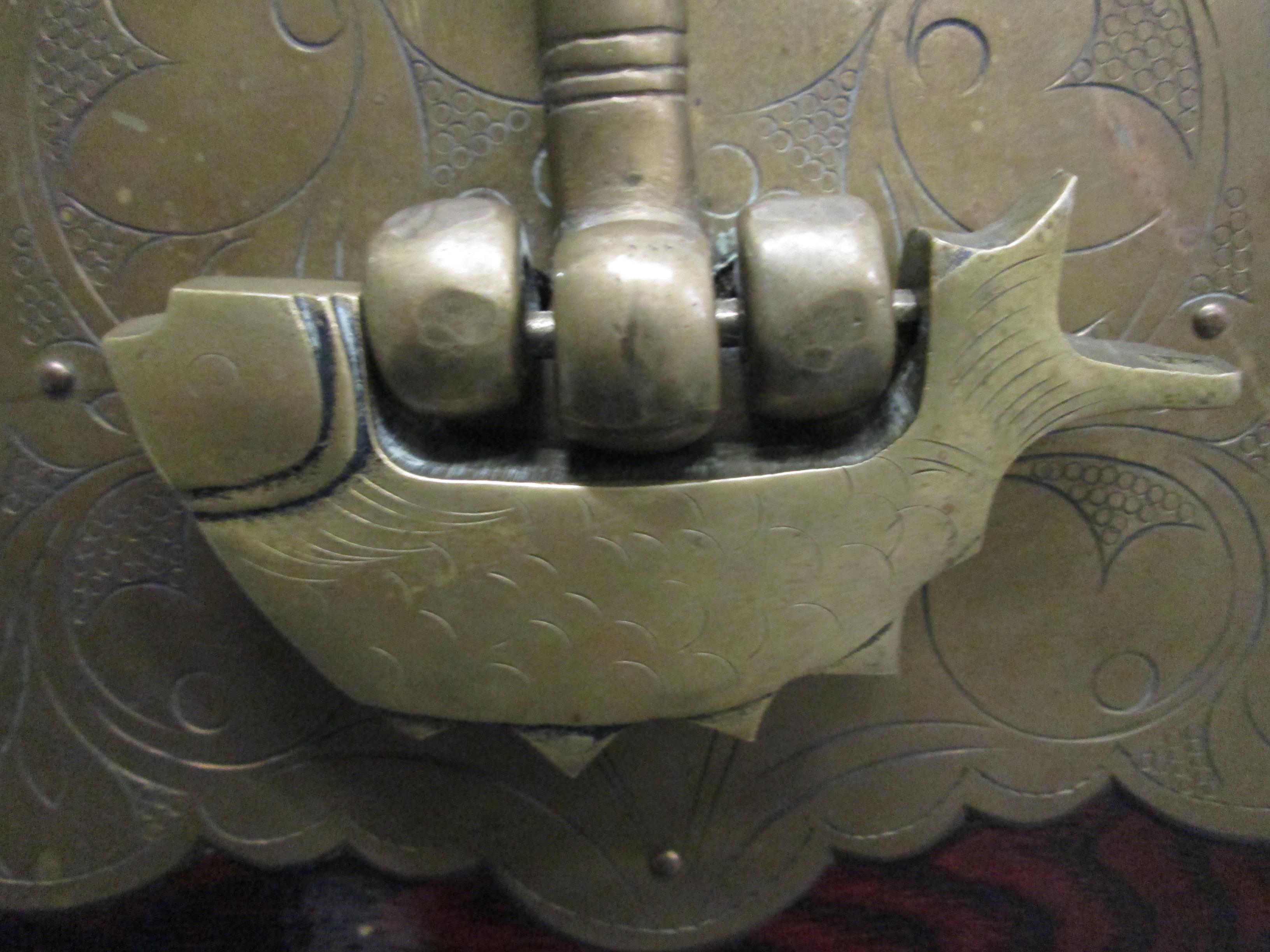 Cassapanca Tansu in olmo coreano con ferramenta in ottone in vendita 4