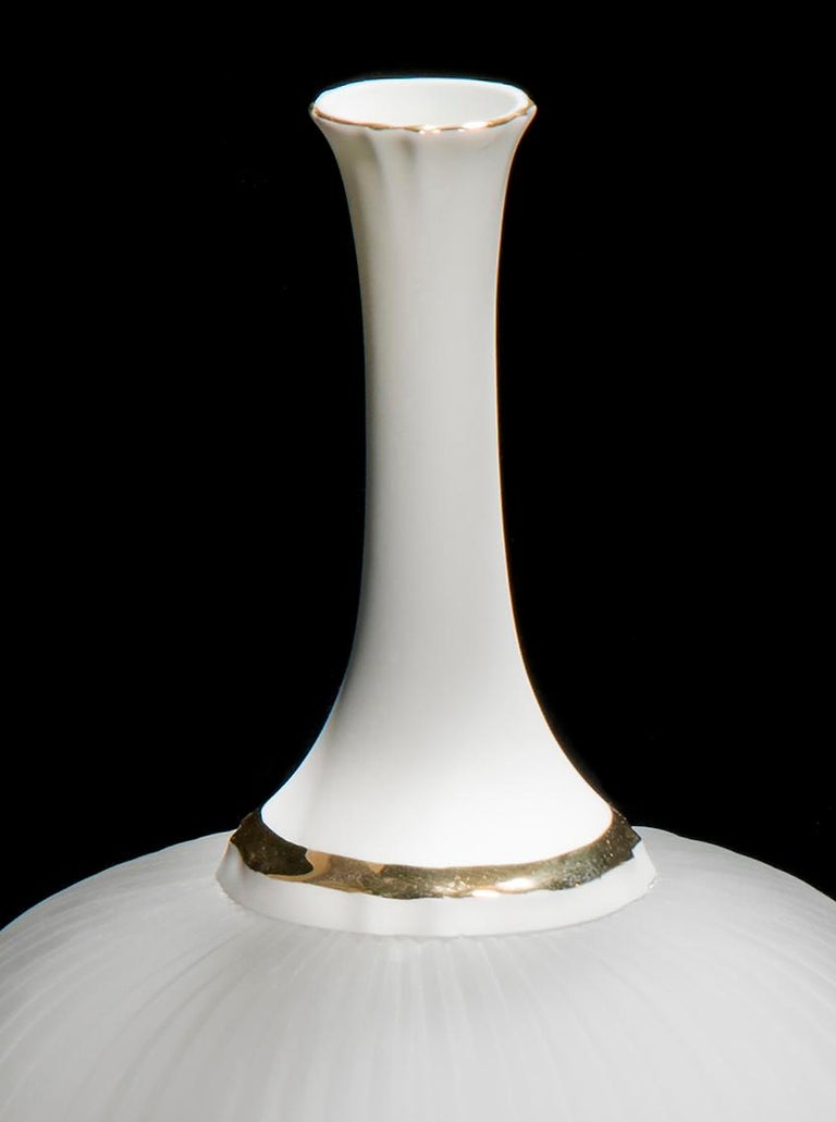 Contemporary Korean Glass with Gold 9, a Sculpture in porcelain and glass by Choi Keeryong For Sale