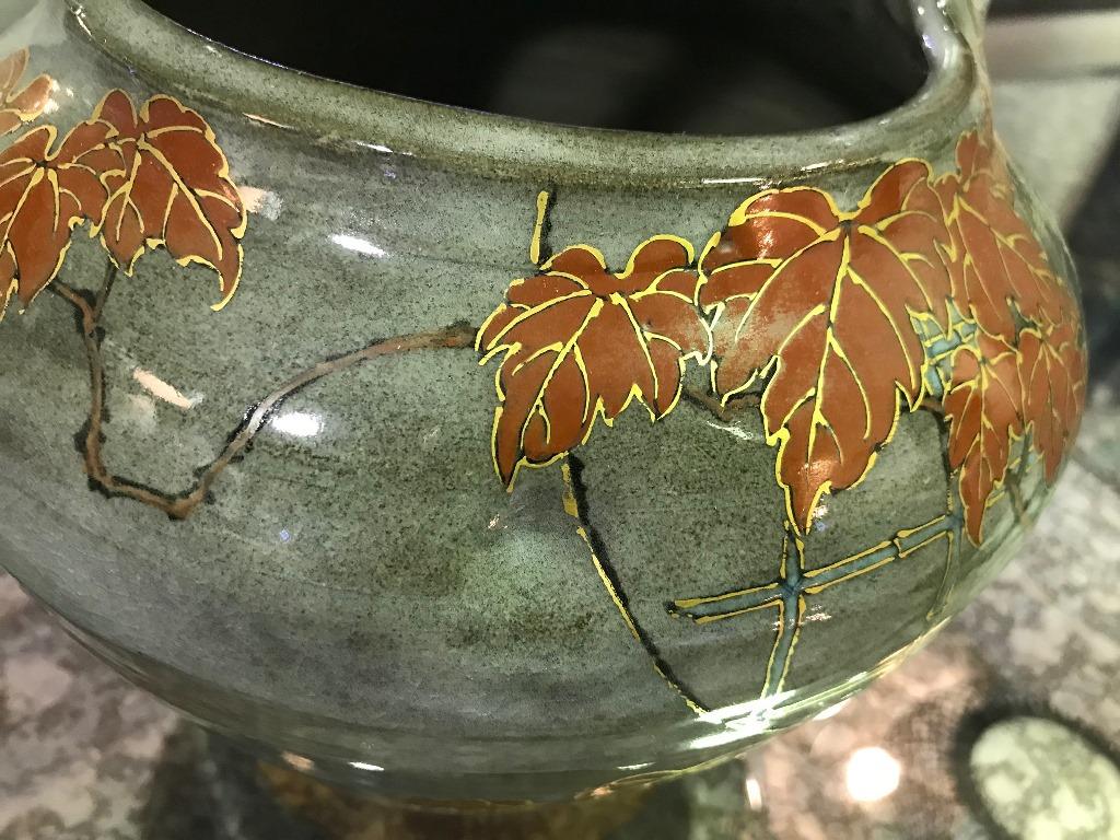Makuzu Kozan II, signierter und gestempelter japanischer Keramikschalentopf aus Blumentöpferware (Showa) im Angebot
