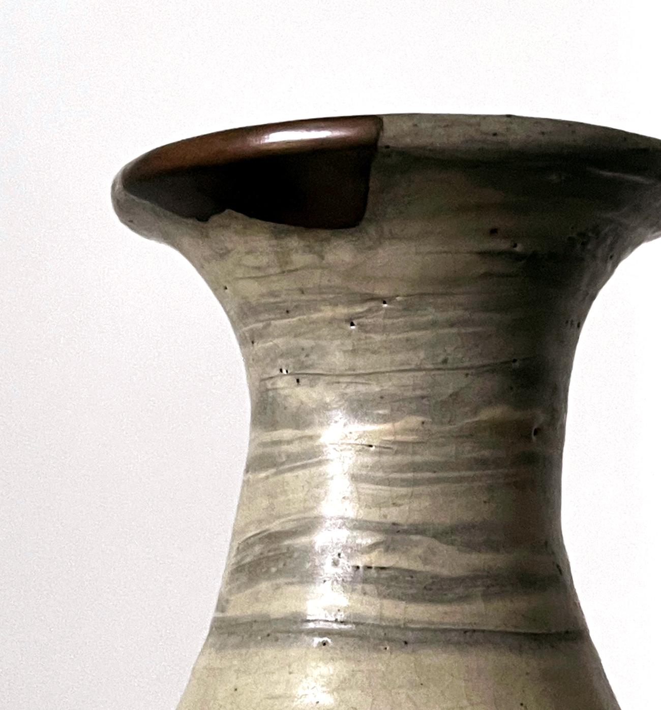 Korean Glazed Ceramic Vase Buncheong Ware Early Joseon Dynasty For Sale 10