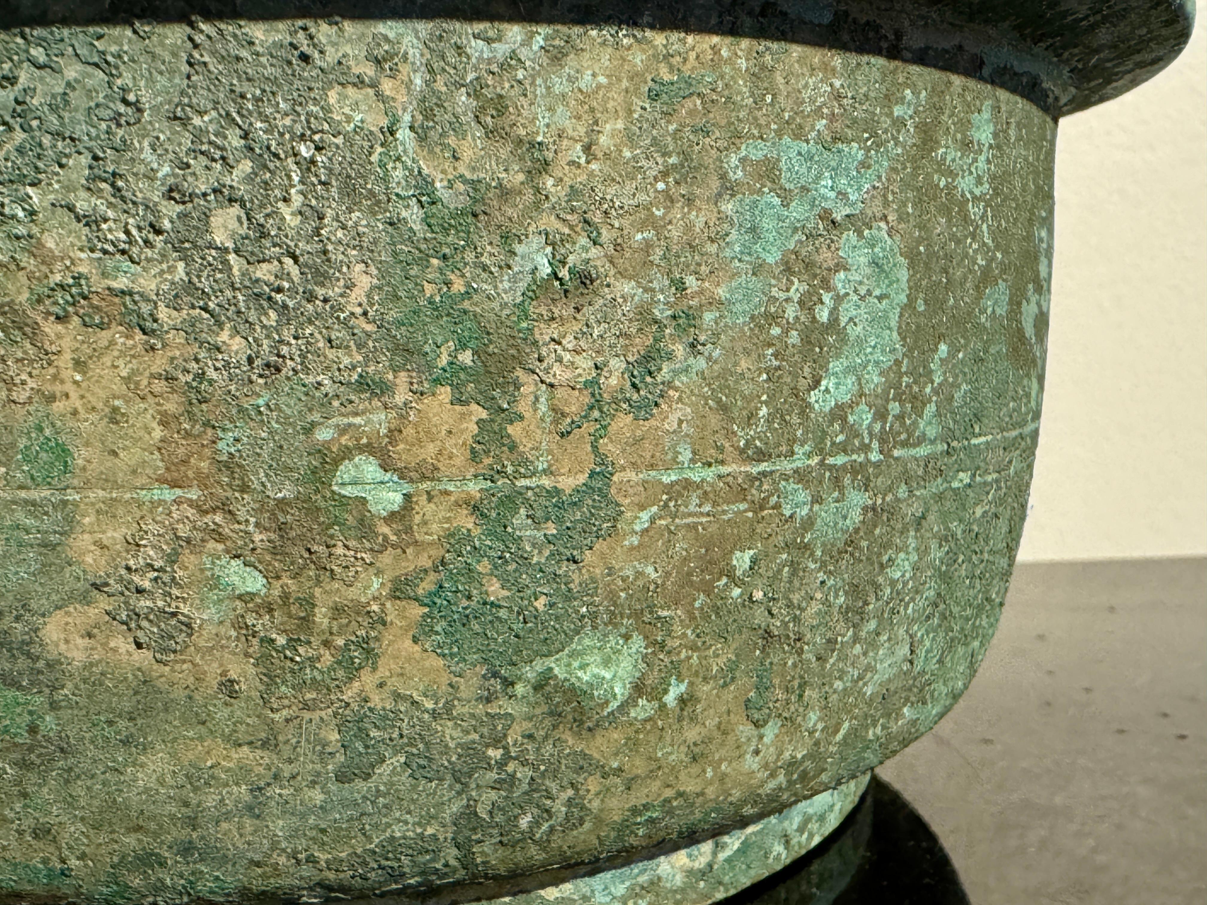 Korean Goryeo Bronze Basin, Goryeo Dynasty, 12th - 14th century, Korea For Sale 2