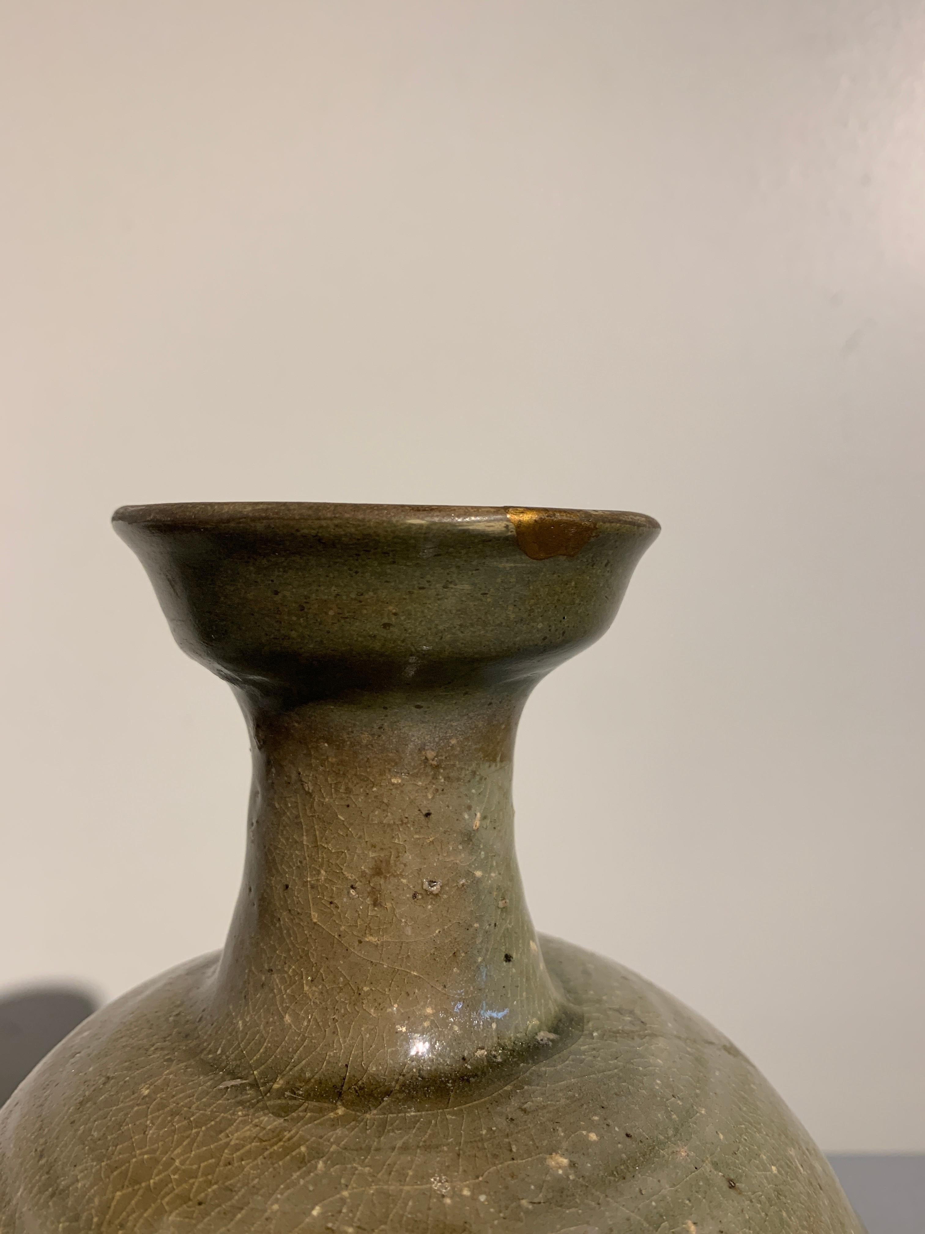 Korean Goryeo Celadon Glazed Bottle Vase with Kintsugi Repair, 12th Century For Sale 6