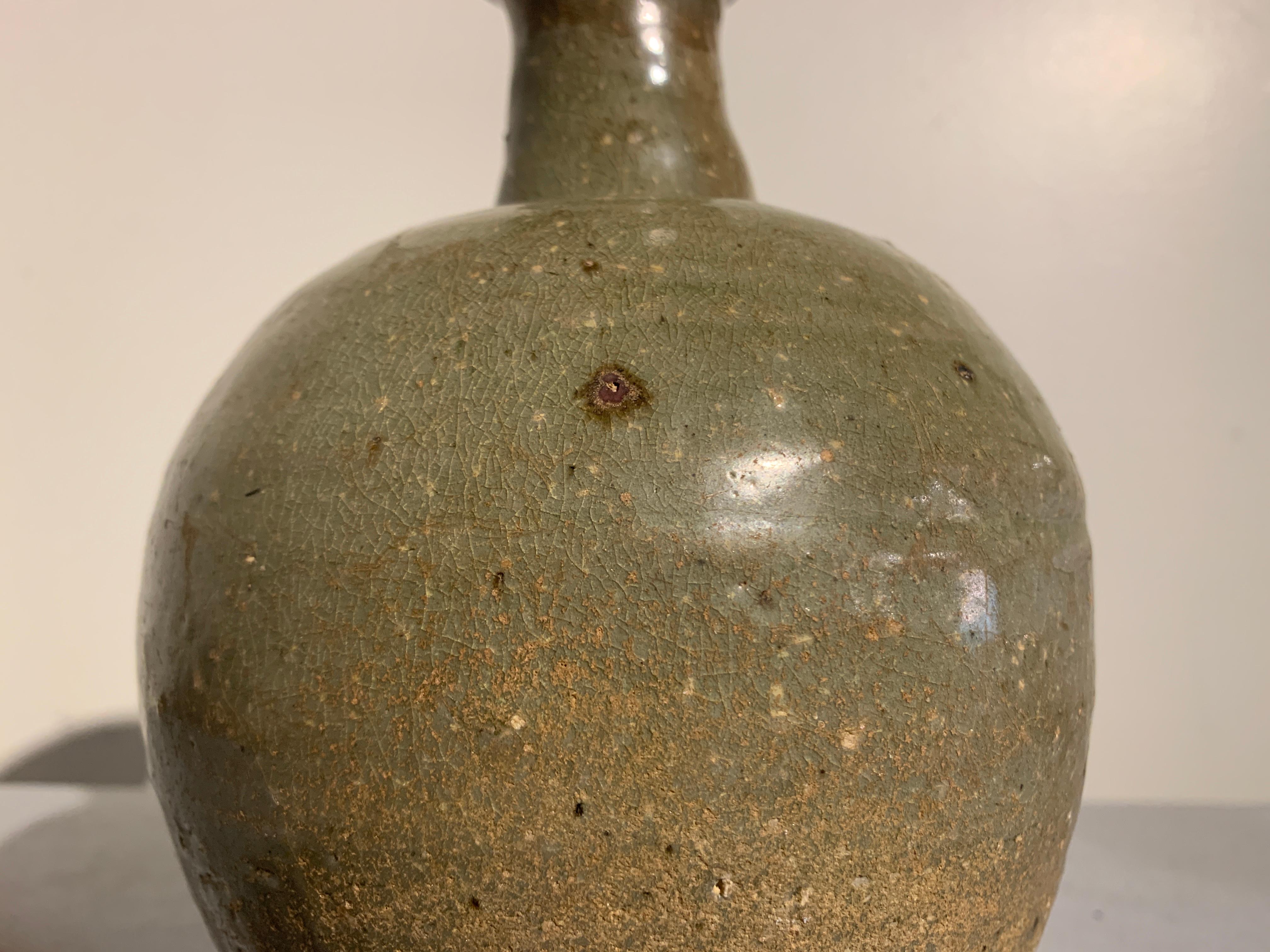 Korean Goryeo Celadon Glazed Bottle Vase with Kintsugi Repair, 12th Century For Sale 1