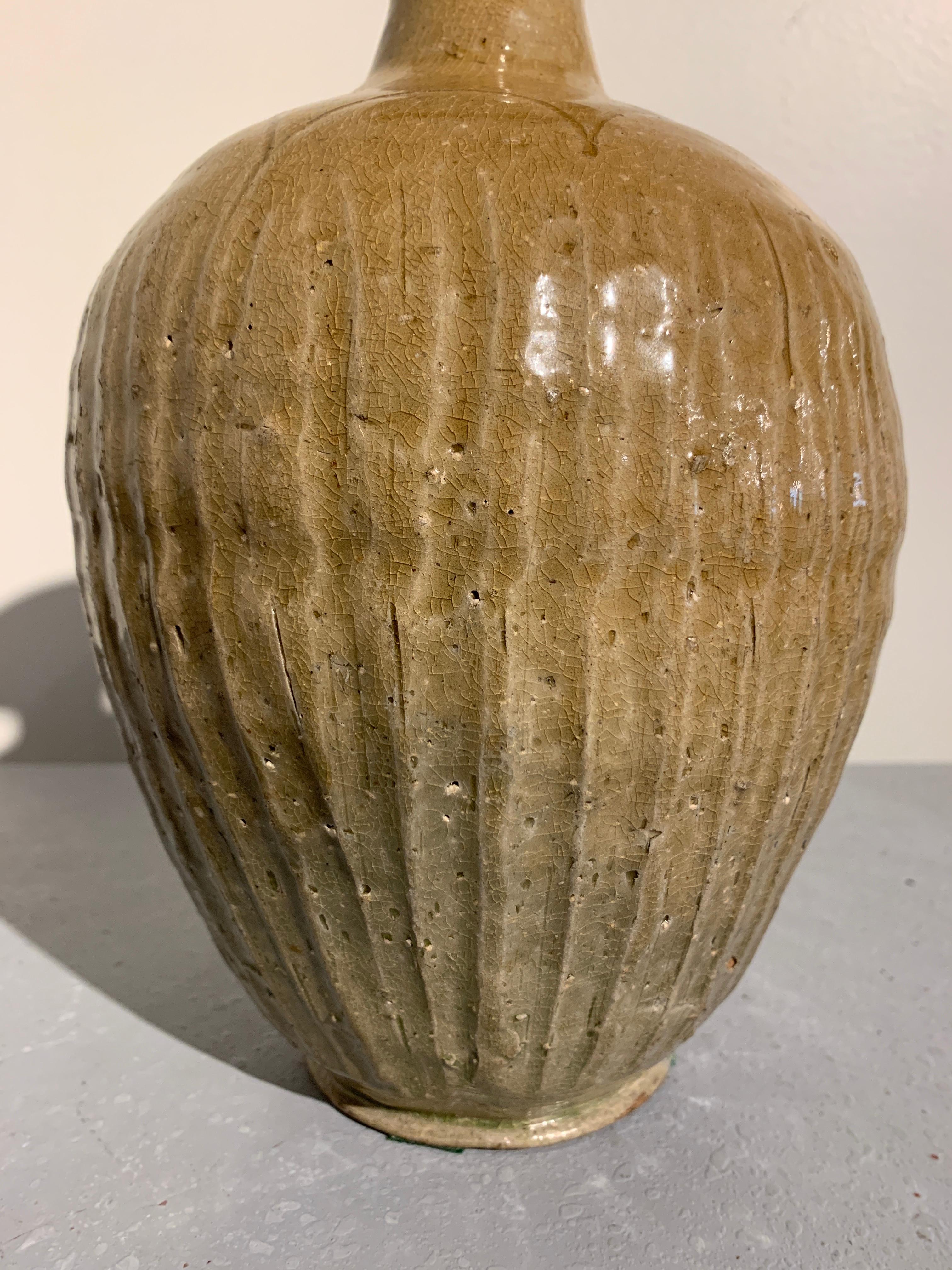 Korean Goryeo Dynasty Ribbed Celadon Bottle Vase, 11th-12th Century 4