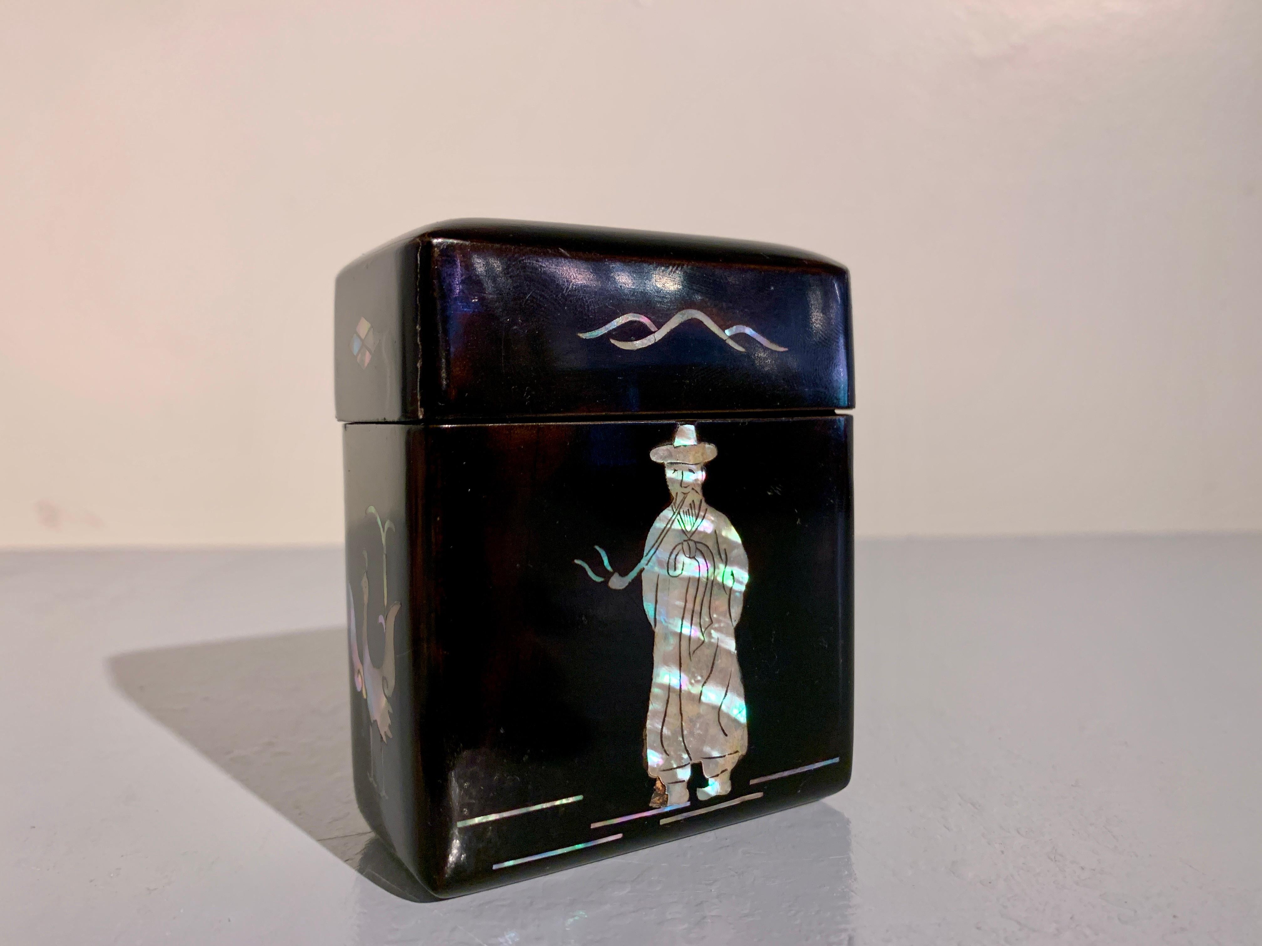 Korean Lacquer Mother of Pearl Inlay Cigarette Box, 1930's, Korea In Good Condition In Austin, TX