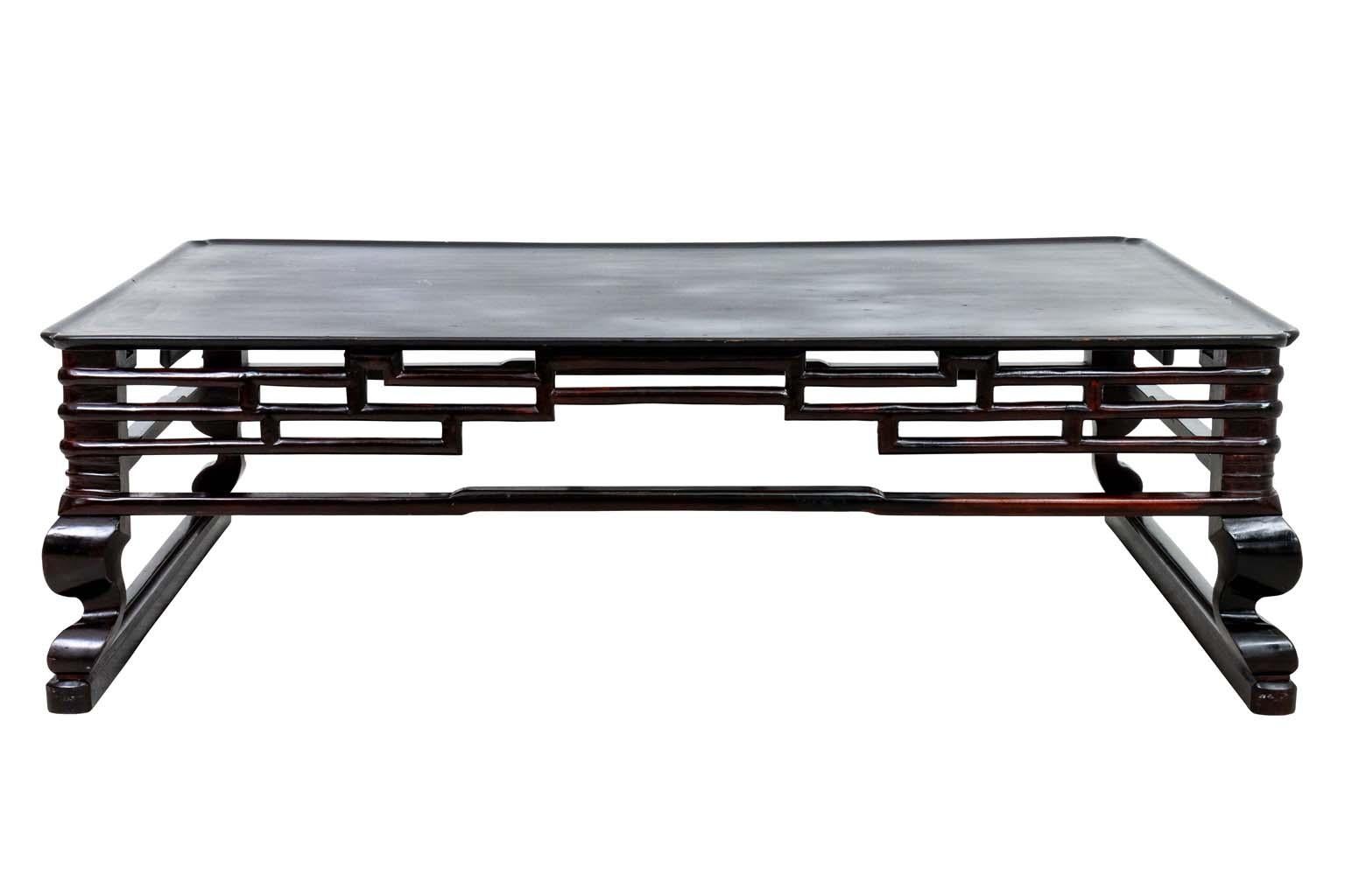 Koreanischer niedriger Couchtisch im Angebot 4