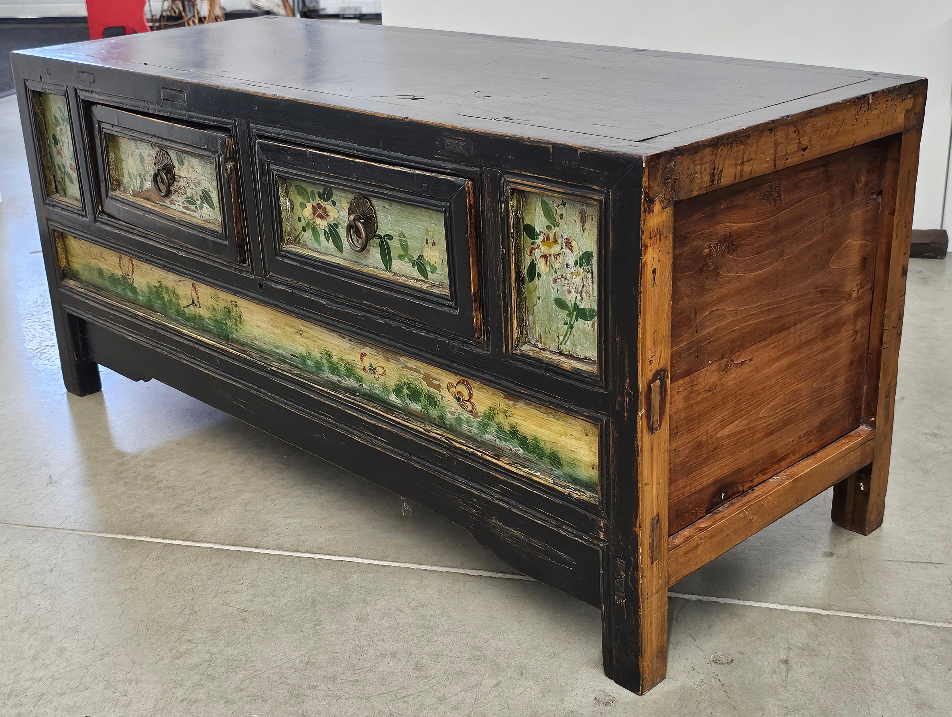 Korean Painted Elm Wood Low Storage Cabinet  and Bench, C. 1900s In Good Condition For Sale In Germantown, MD