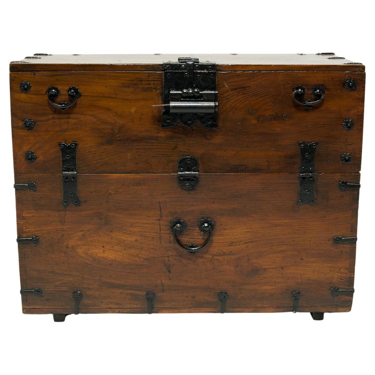 Korean Pandaji Blanket Chest, c. 1850 For Sale at 1stDibs
