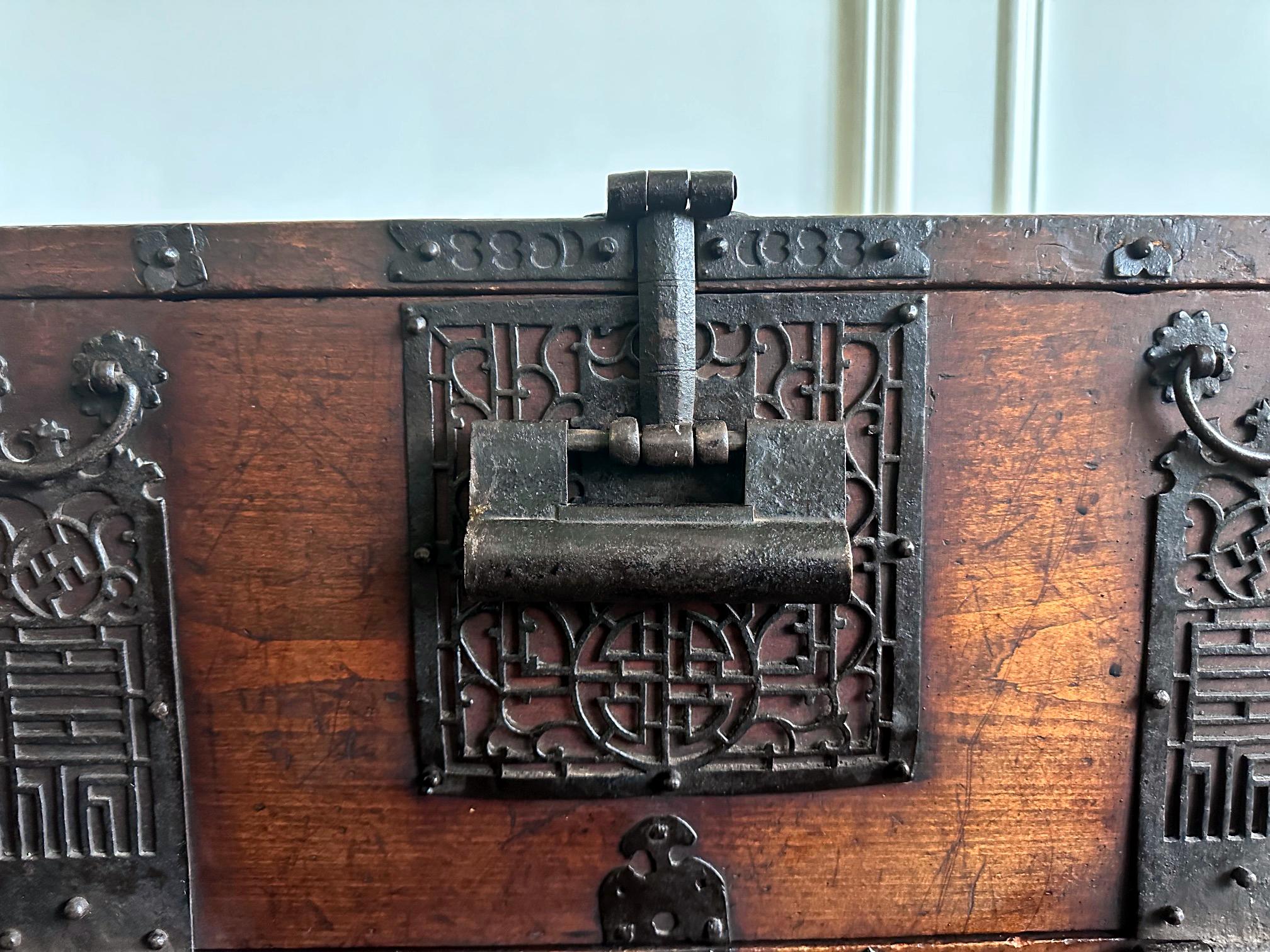 Antique Korean Bandaji Chest Pyongan Do Joseon Dynasty For Sale 5