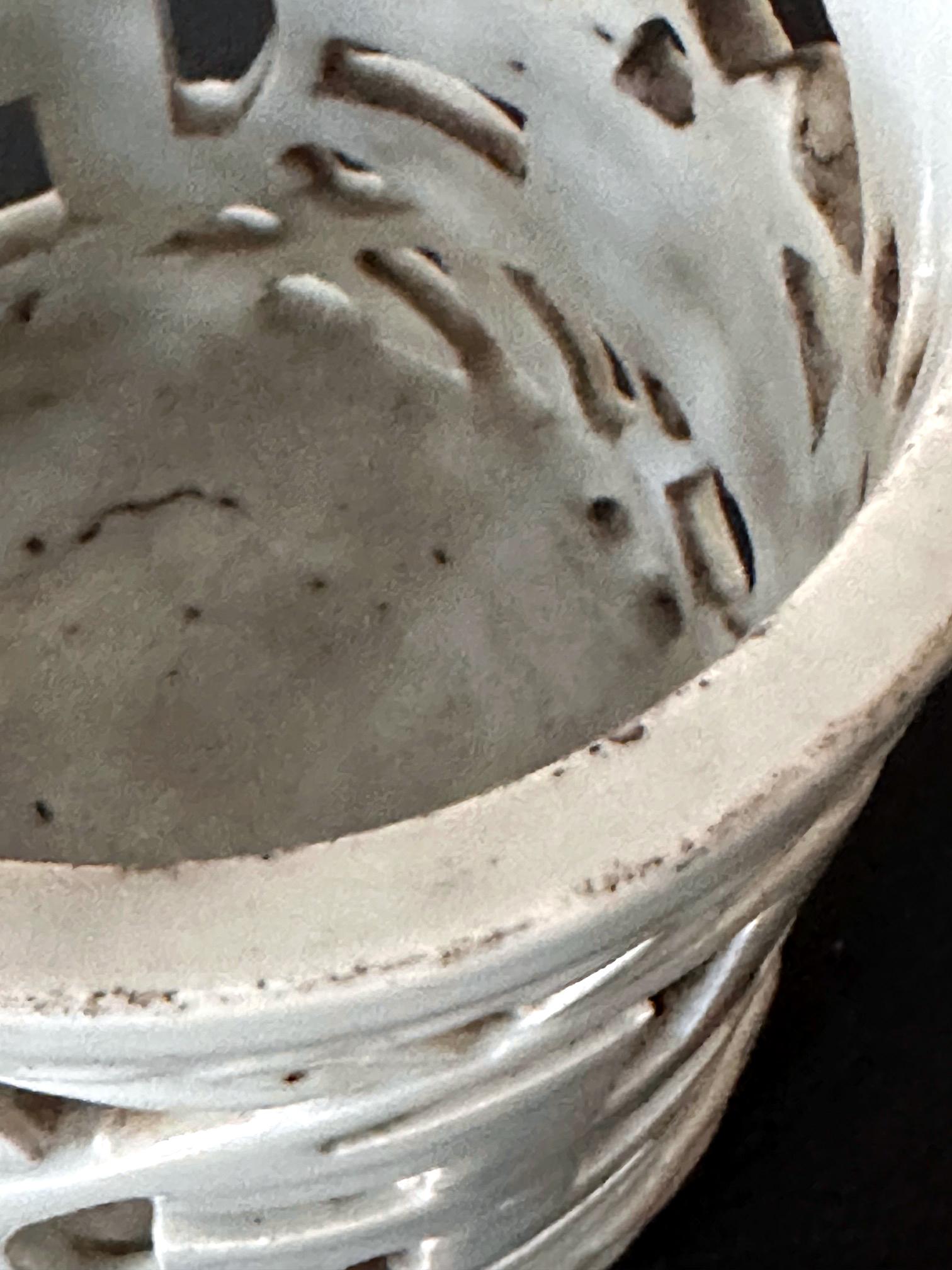 Korean Reticulated Celadon Brush Holder Joseon Dynasty For Sale 9