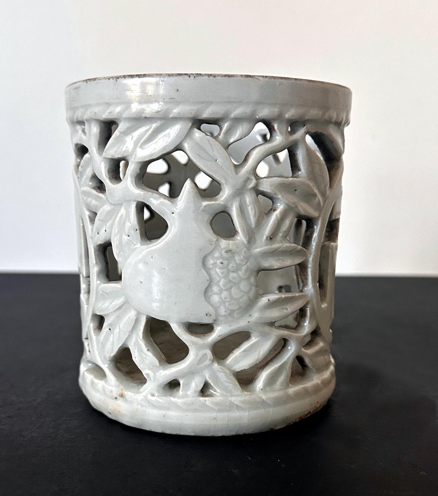 19th Century Korean Reticulated Celadon Brush Holder Joseon Dynasty For Sale