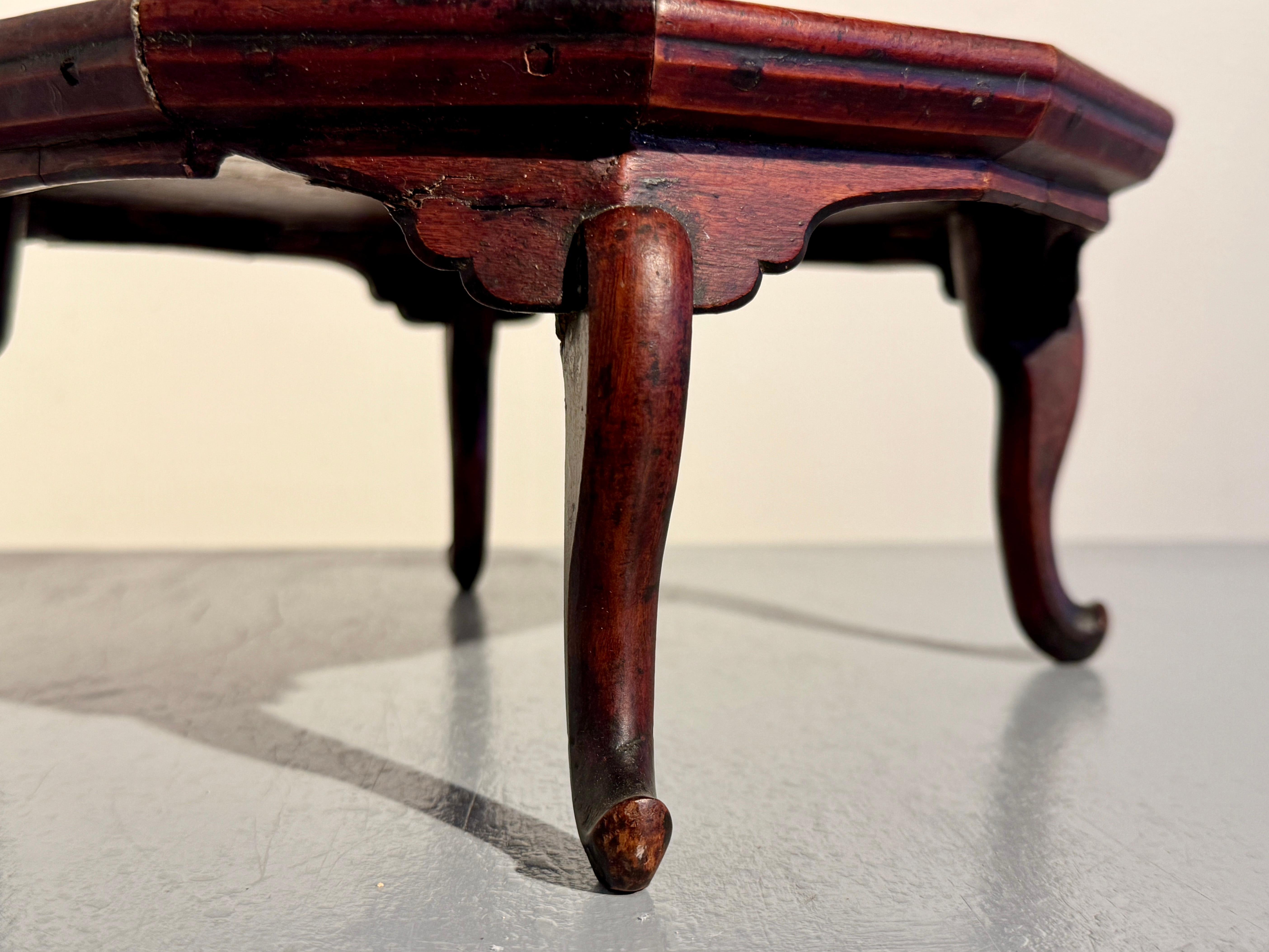 Korean Small Wood Tray Table, Soban, Joseon Dynasty, Late 19th century, Korea 4