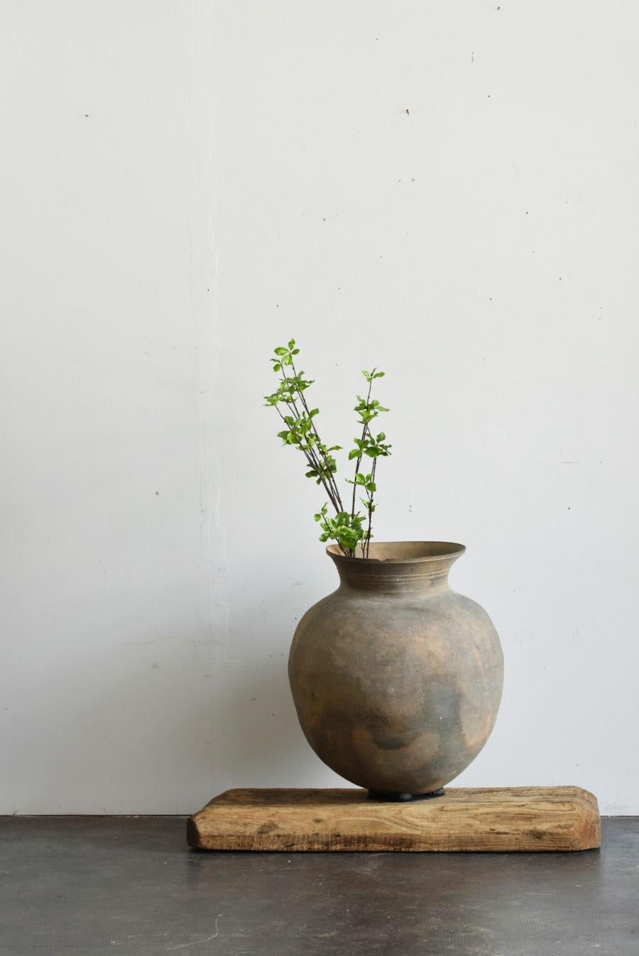 Korean very old baked earthenware jar/Excavation/Large flower vase 11
