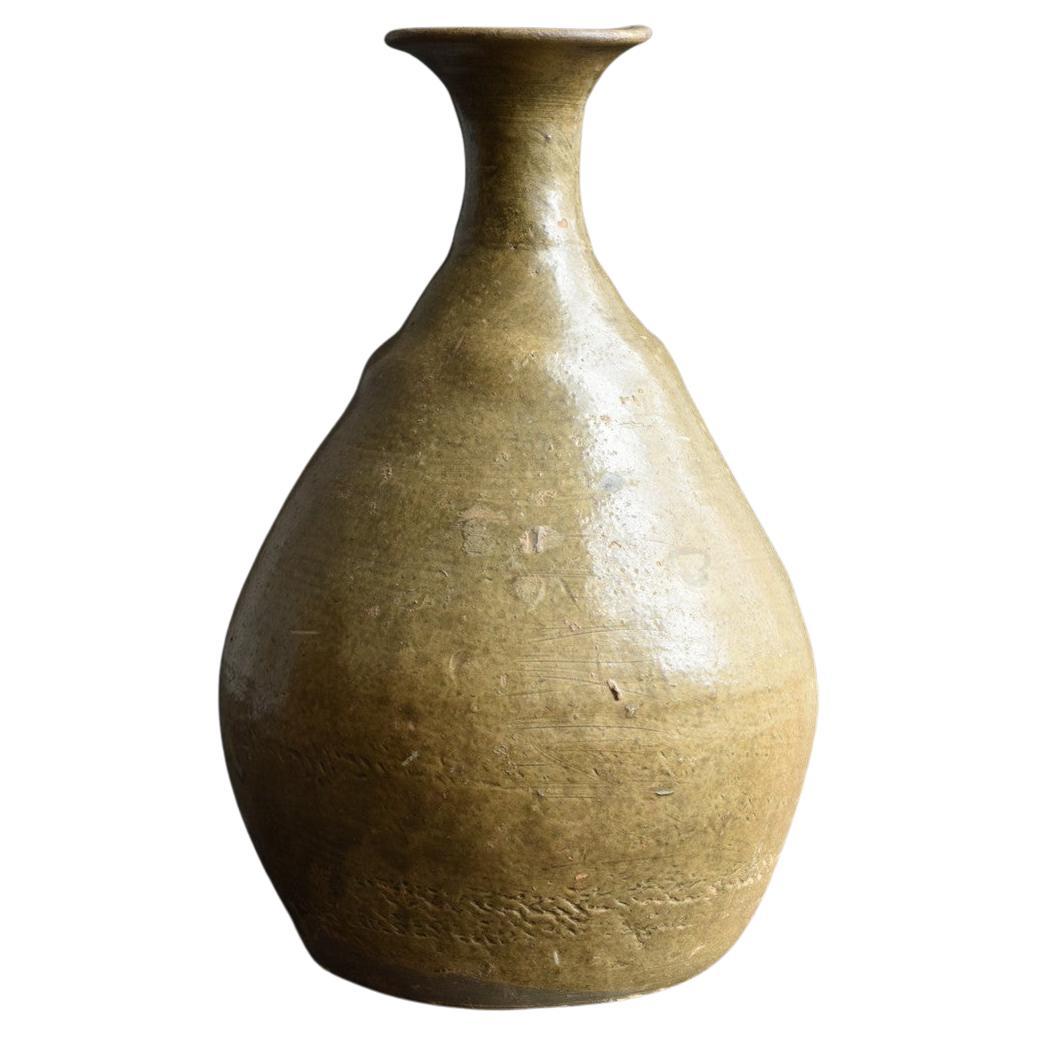 Vase très ancien en poterie coréenne/10e siècle à 14e siècle/Dynastie Goryeo