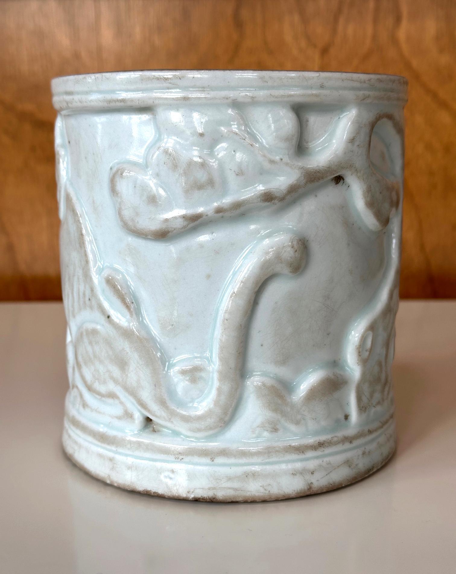 Koreanisch Weiß Keramik Pinselhalter Joseon Dynasty im Zustand „Gut“ im Angebot in Atlanta, GA