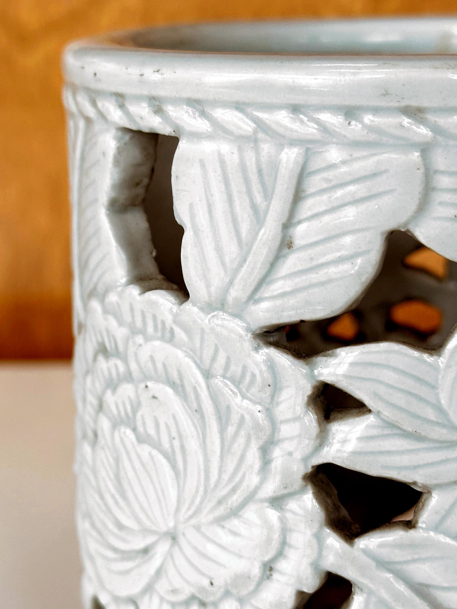 Korean White Ceramic Brush Holder Joseon Dynasty For Sale 4