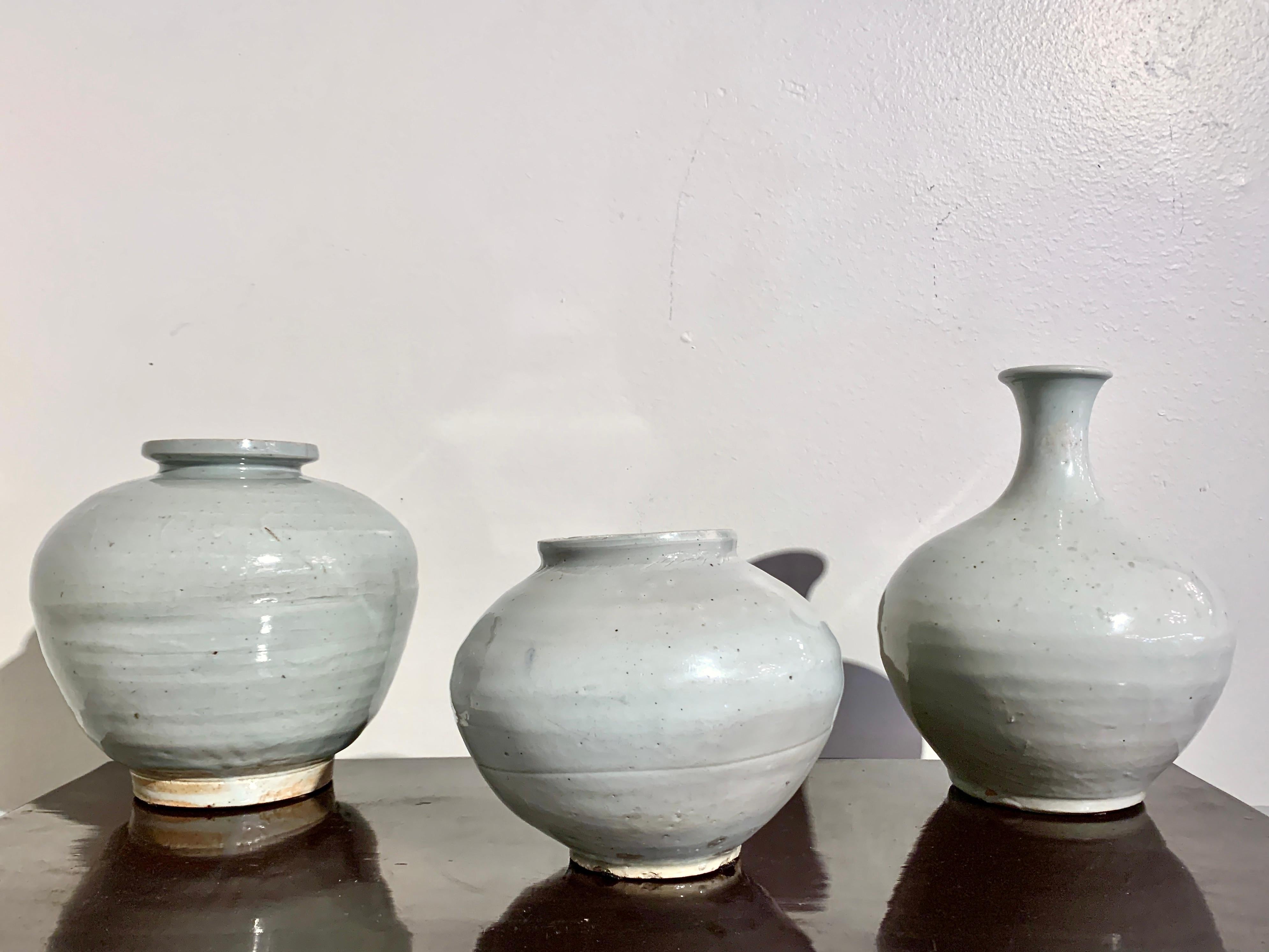 Korean White Glazed Jar, Joseon Dynasty, 18th Century, Korea For Sale 3