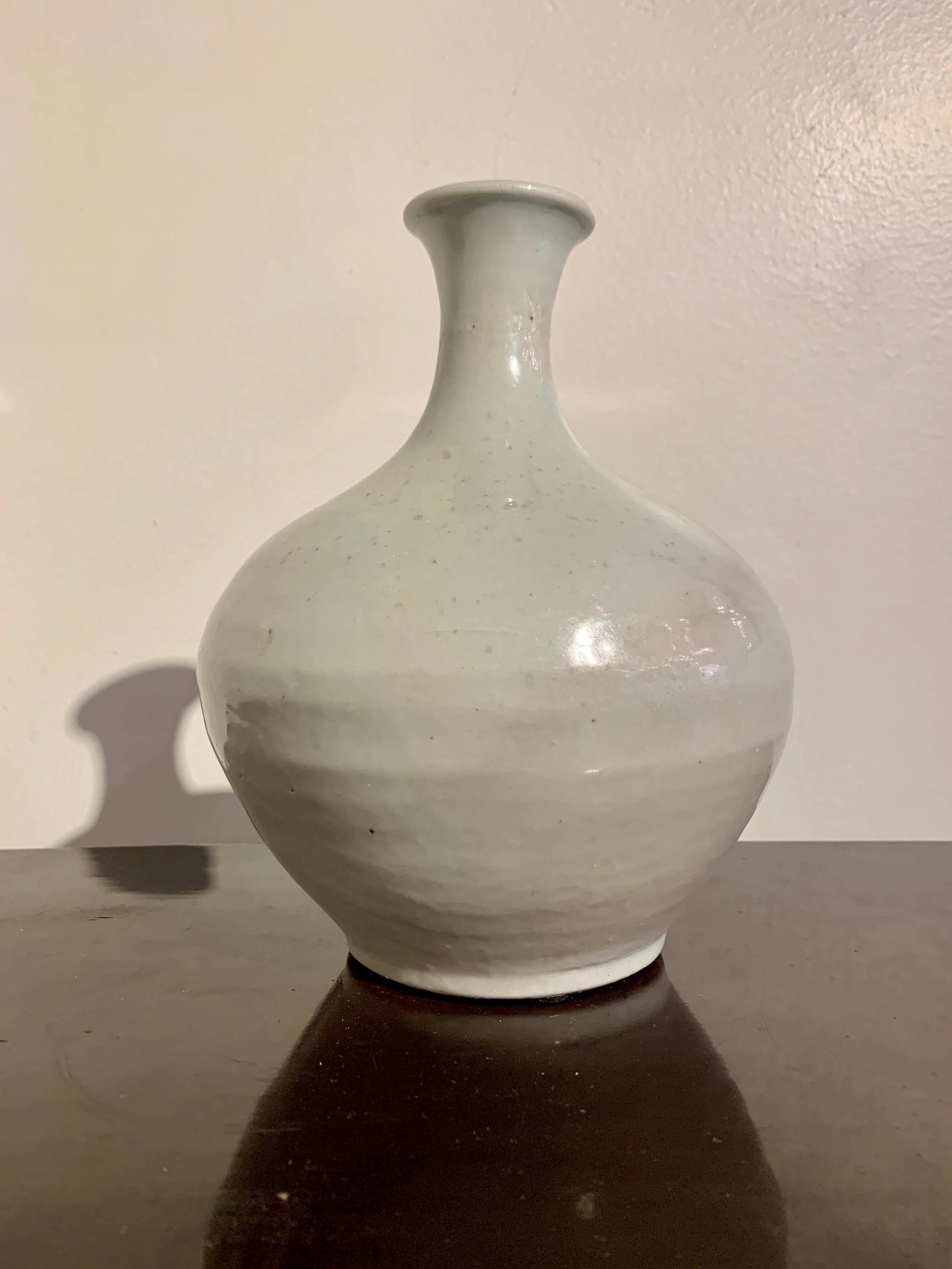 Fired Korean White Glazed Porcelain Bottle Vase, Joseon Dynasty, 19th Century, Korea For Sale