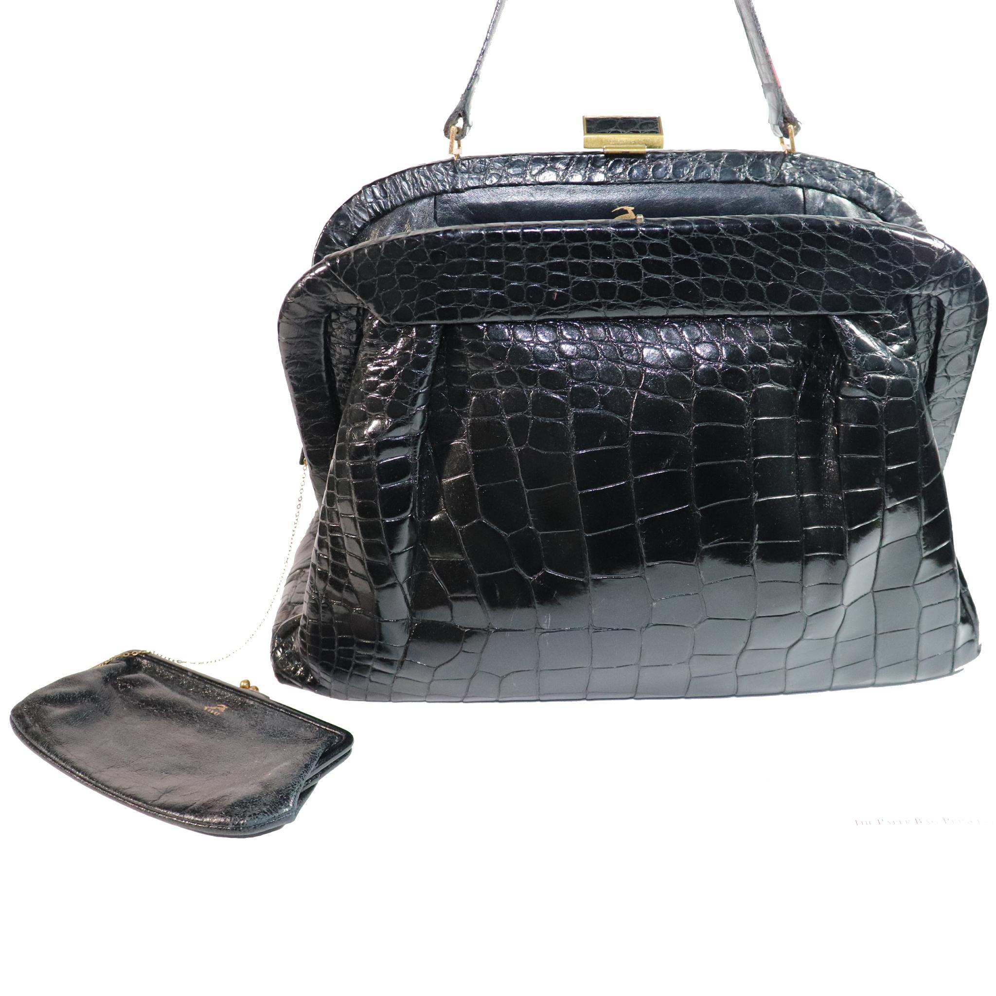 Koret Black Alligator Large Top Handle Bag  In Excellent Condition For Sale In Los Angeles, CA