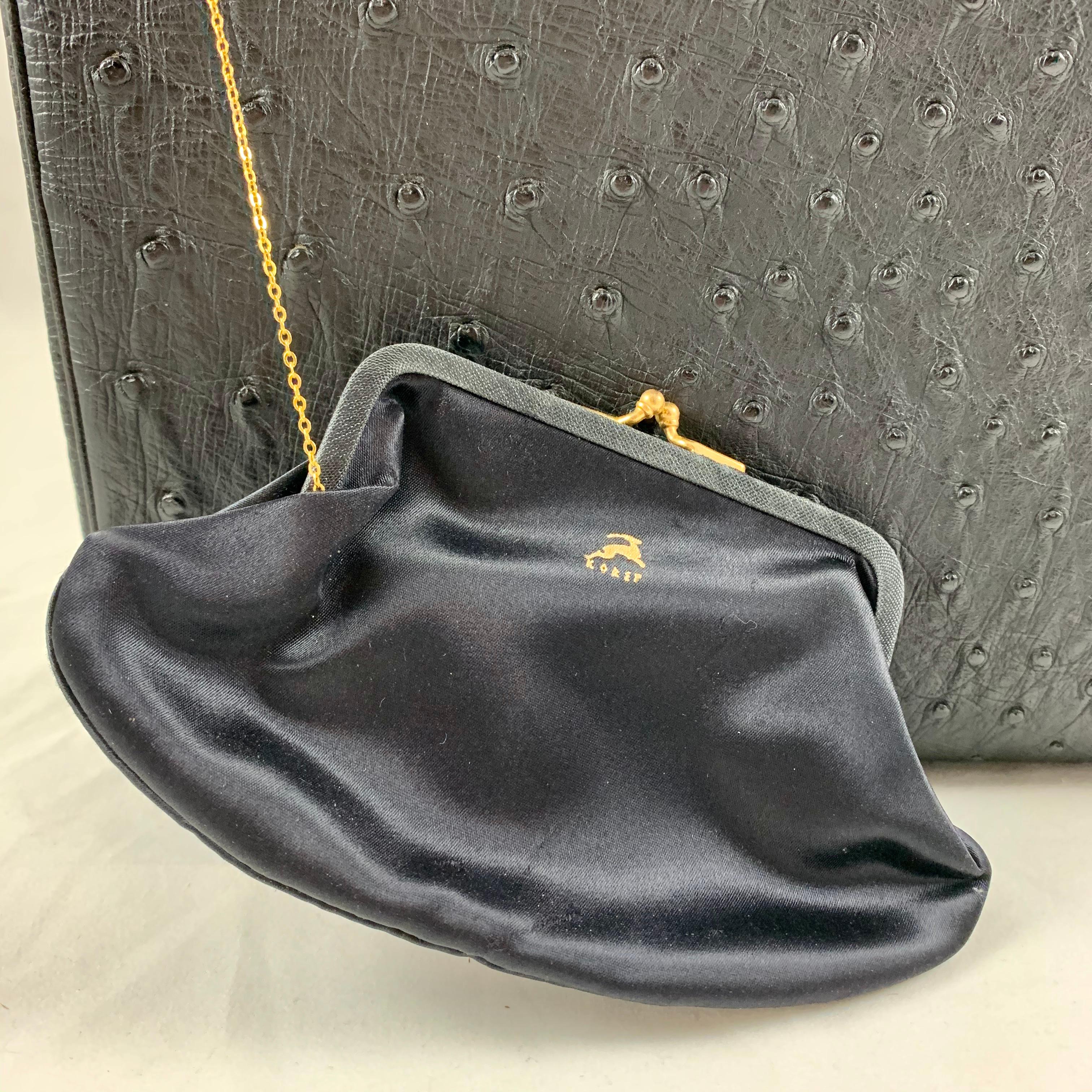 Koret - Sac à main structuré en cuir d'autruche noir et rouge pour femme et porte-monnaie en vente 9