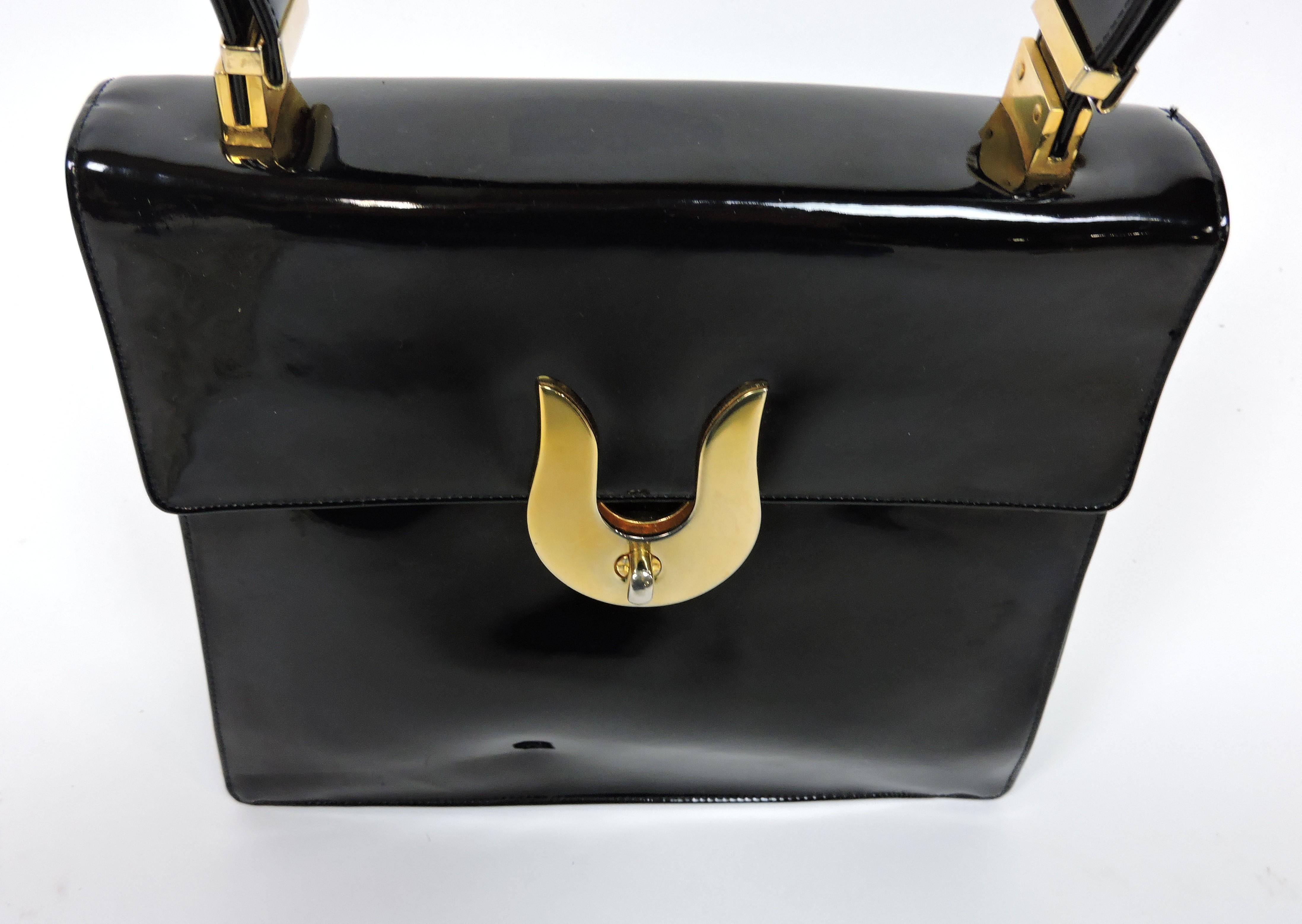 Bolso o bandolera Koret Mid-Century Modern de charol negro y latón Moderno de mediados de siglo en venta