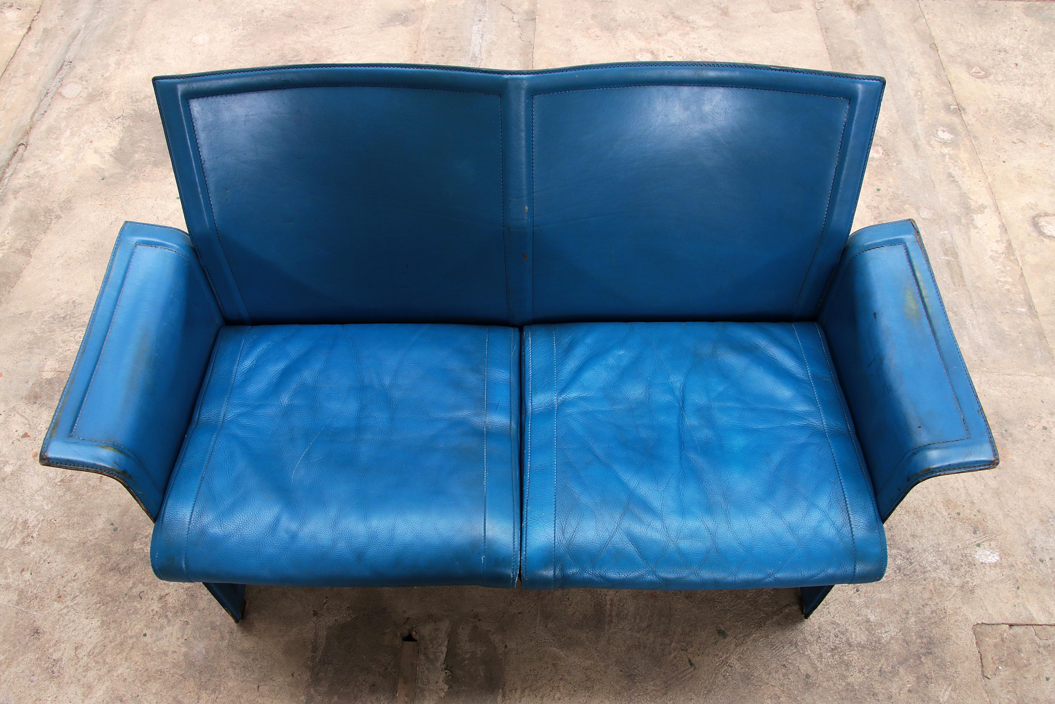 Korium 2-seater sofa blue leather Tito Agnoli for Matteo Grassi, 1970 1