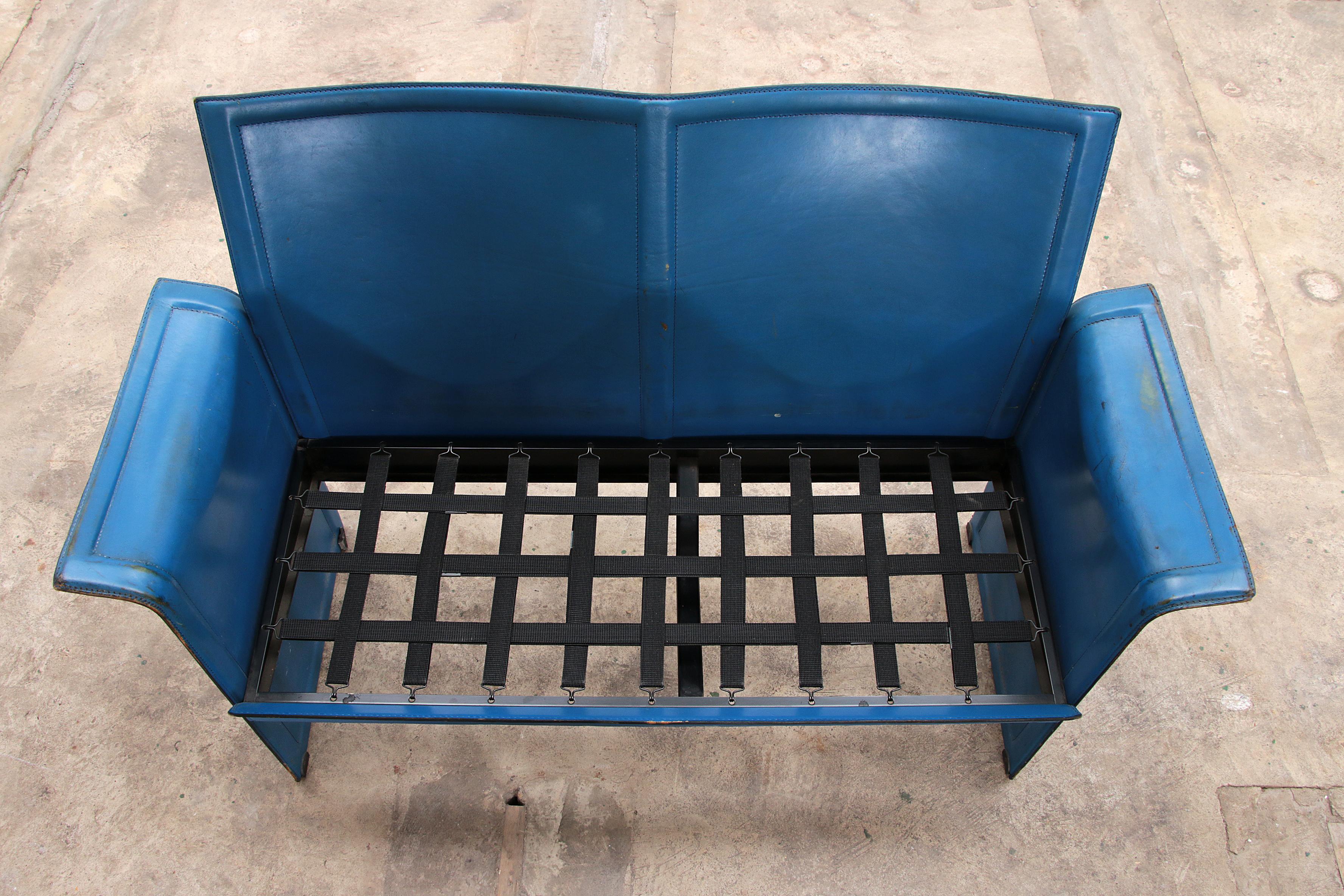 Korium 2-seater sofa blue leather Tito Agnoli for Matteo Grassi, 1970 2