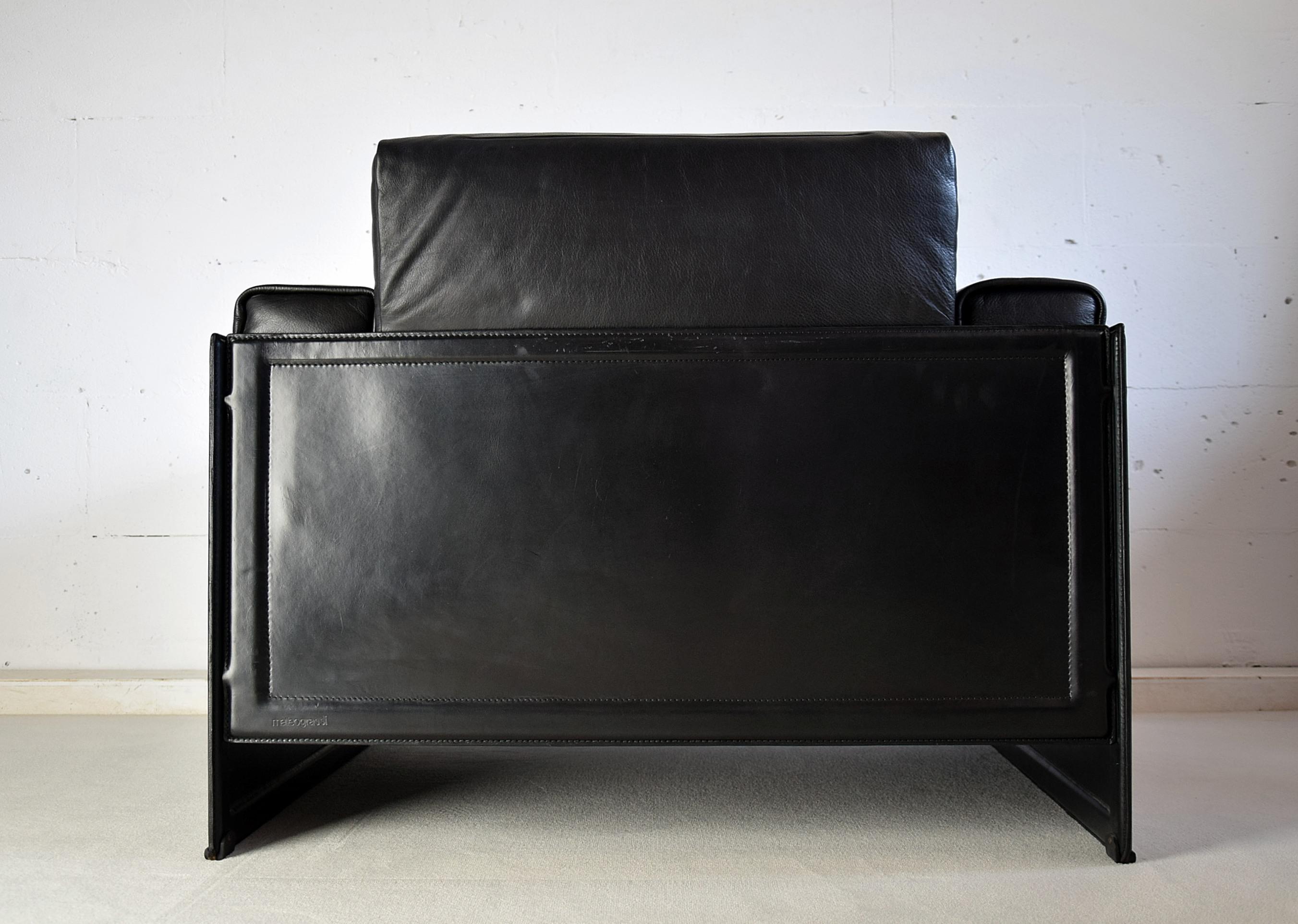 Pair of Korium Black Leather Lounge Chairs by Tito Agnoli for Matteo Grassi For Sale 6