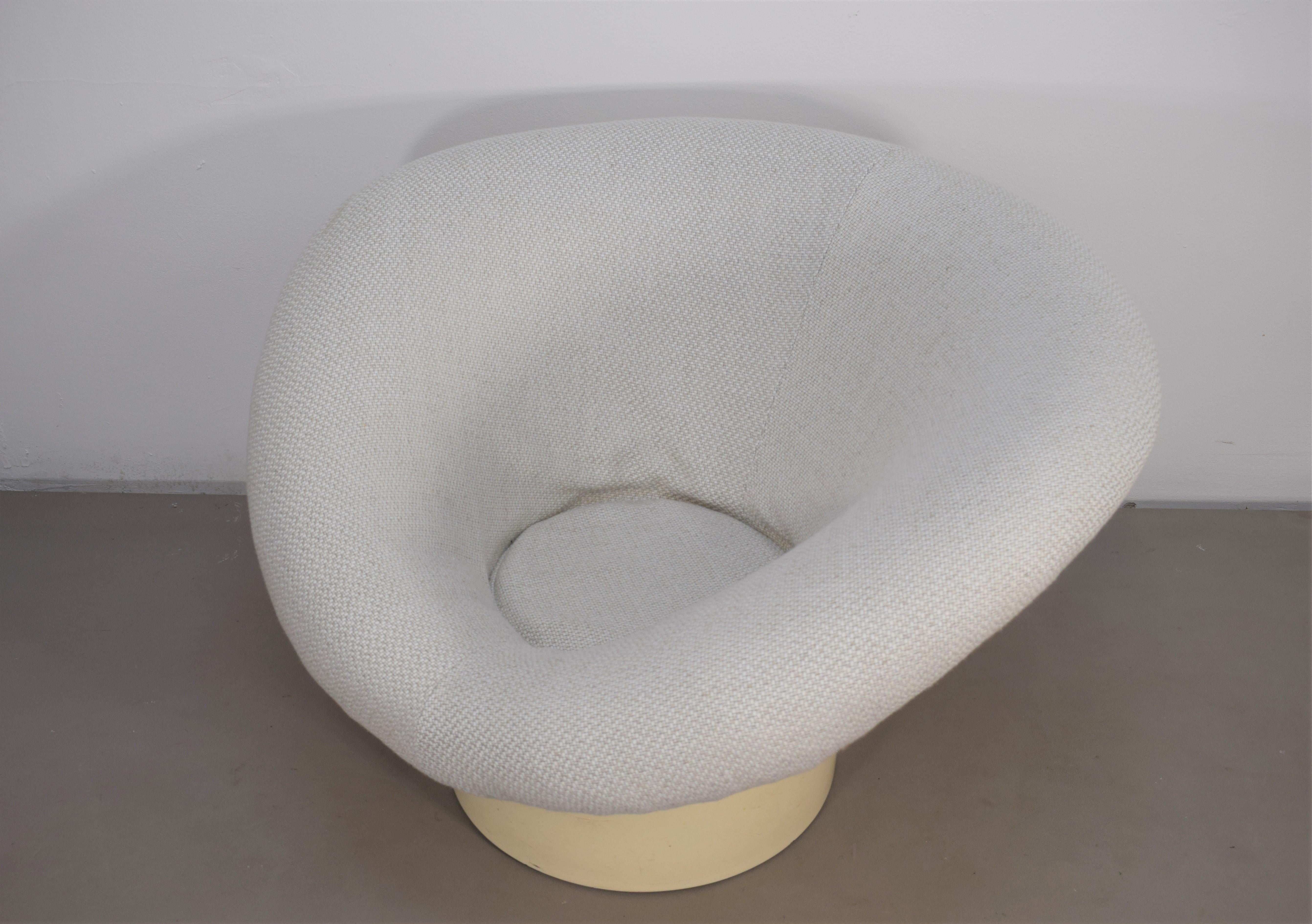 Korkus armchair by Lennart Bender, 1960s.

Dimensions: H= 60 cm; W= 92 cm; D= 82 cm; H seat= 30 cm.