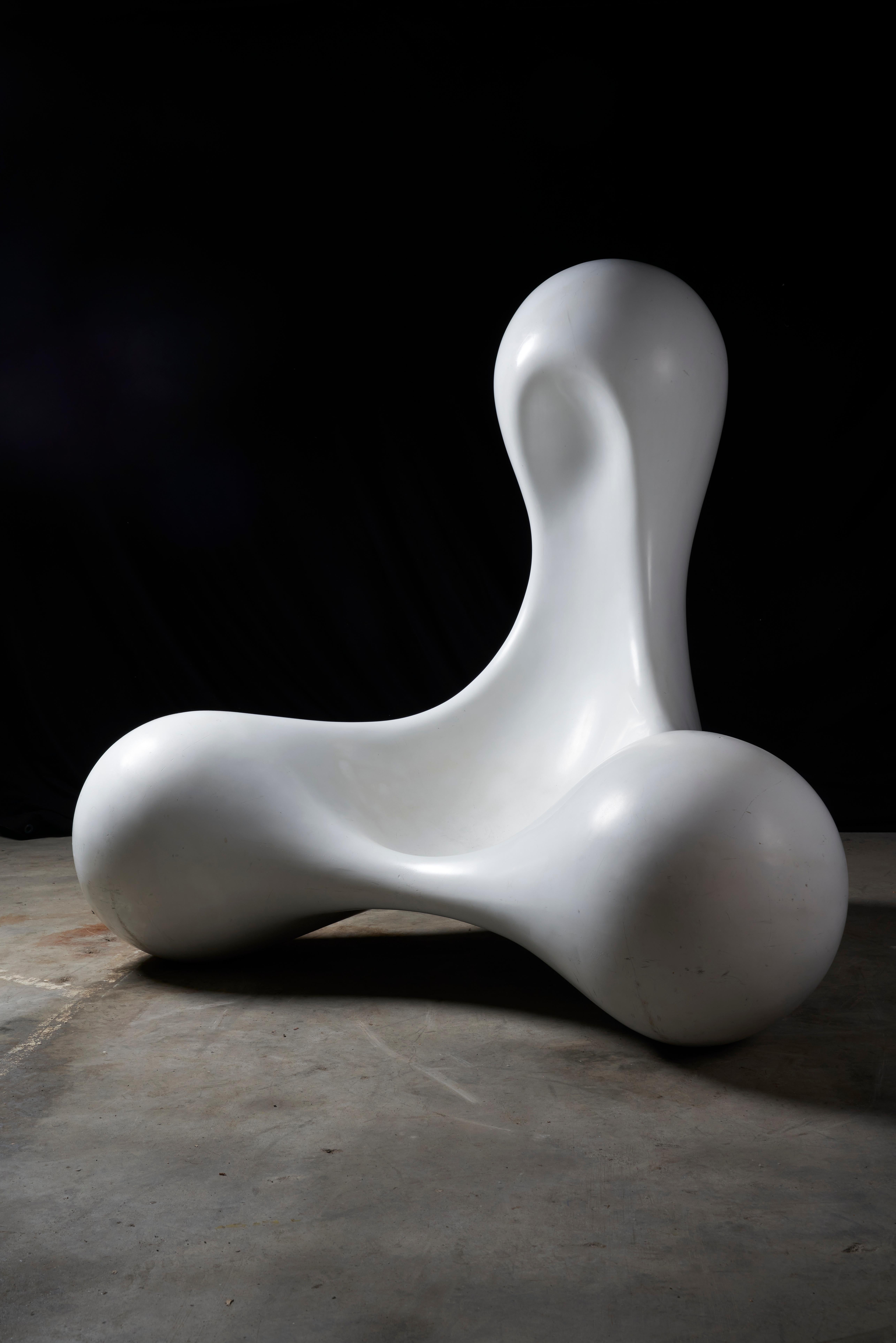 Kortekaas Chair in White Fiberglass For Sale 6