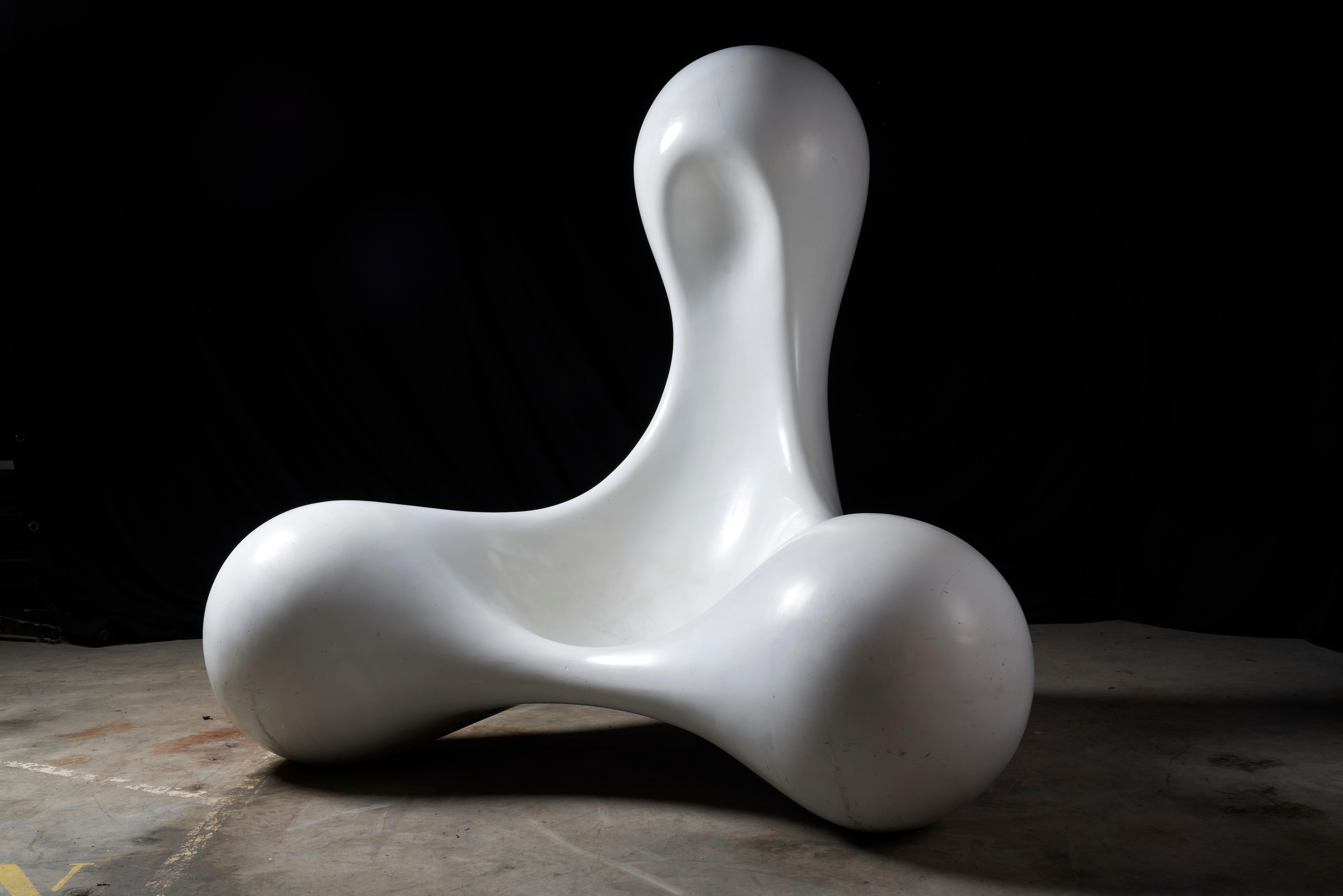Kortekaas Chair in White Fiberglass For Sale 7