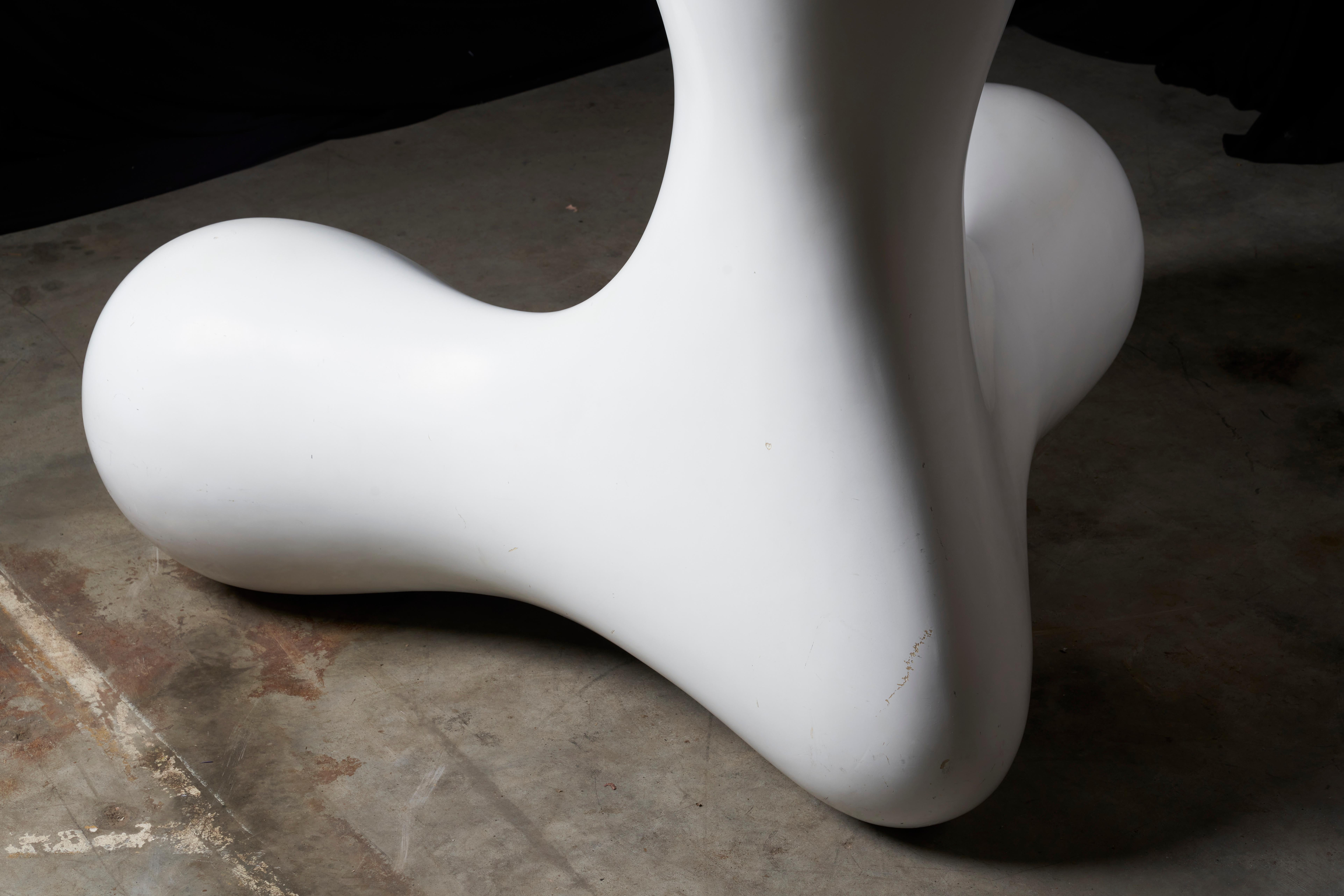 Kortekaas Chair in White Fiberglass For Sale 2