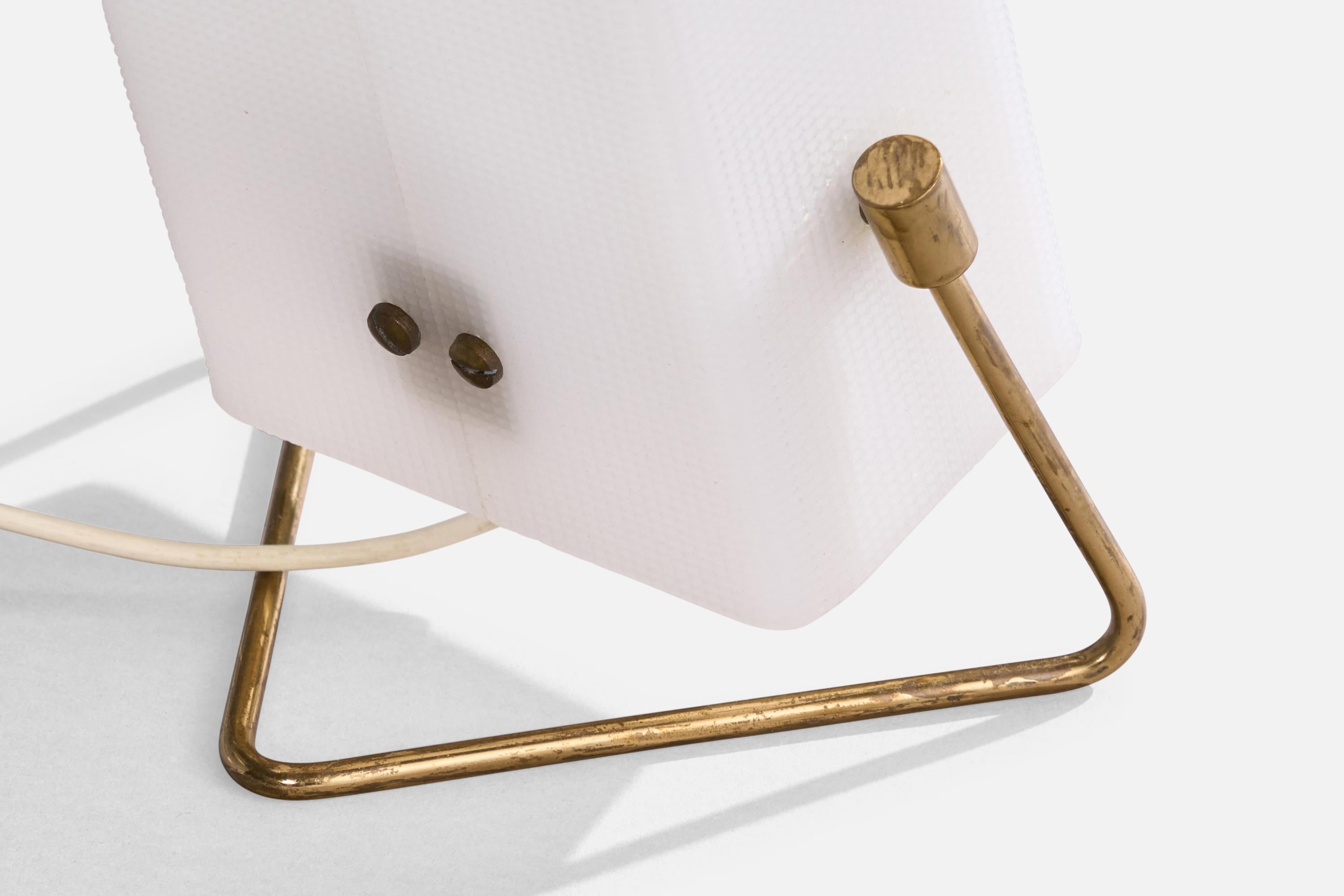 Korumo, Table Lamps, Brass, Acrylic, Finland, 1950s For Sale 4