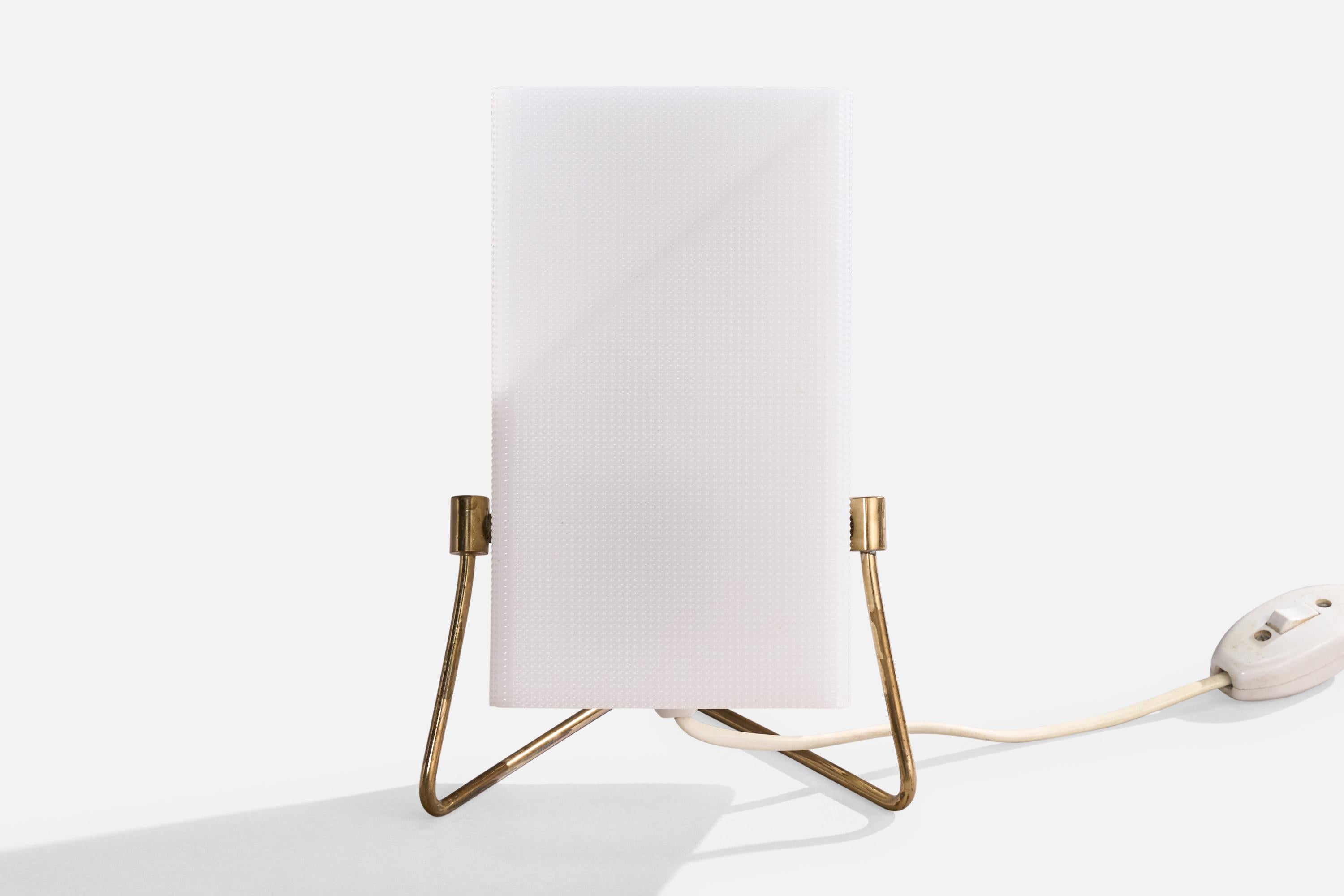 Korumo, Table Lamps, Brass, Acrylic, Finland, 1950s For Sale 1