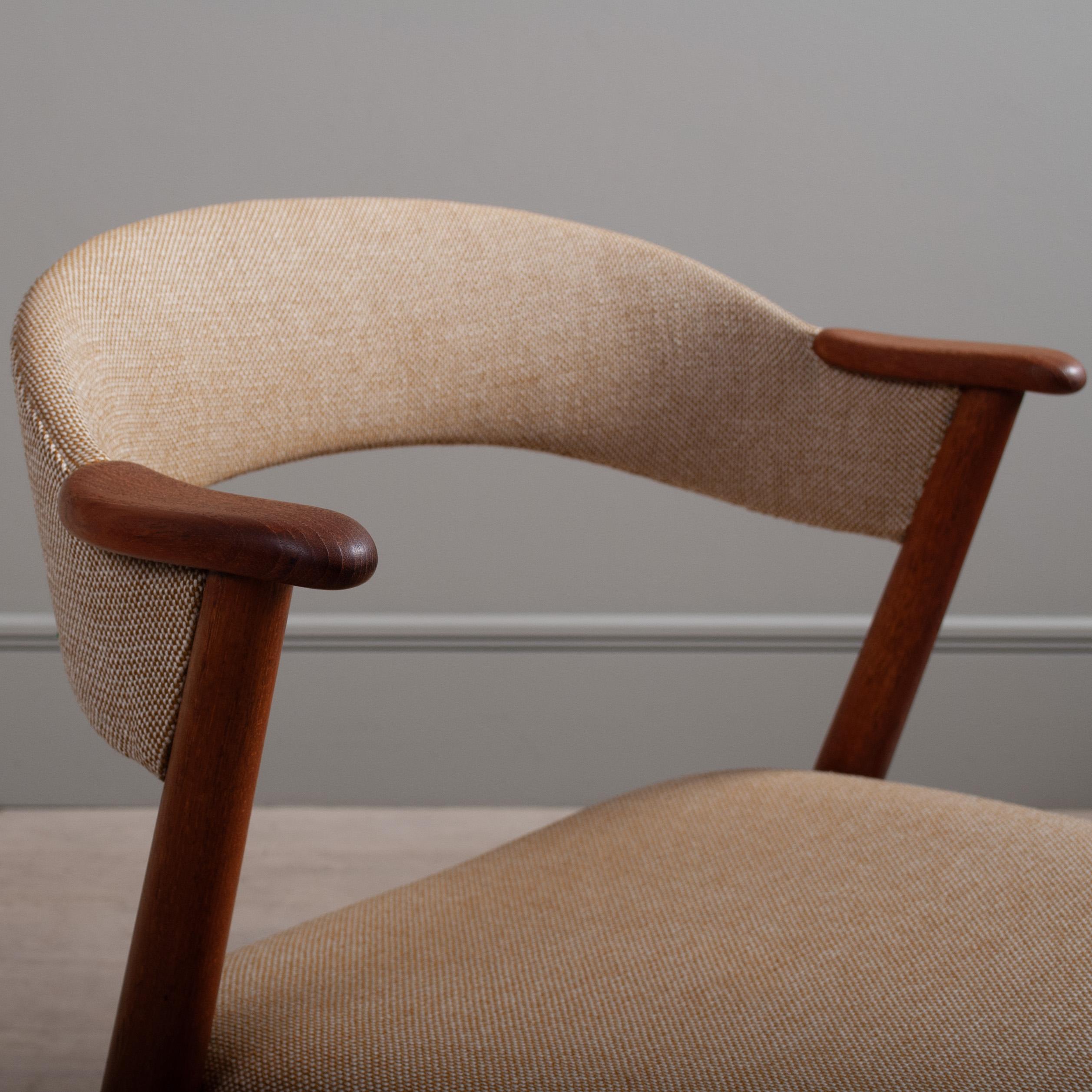 Korup Stolefabrik Modernist Dining Chairs, Set of 4 For Sale 4