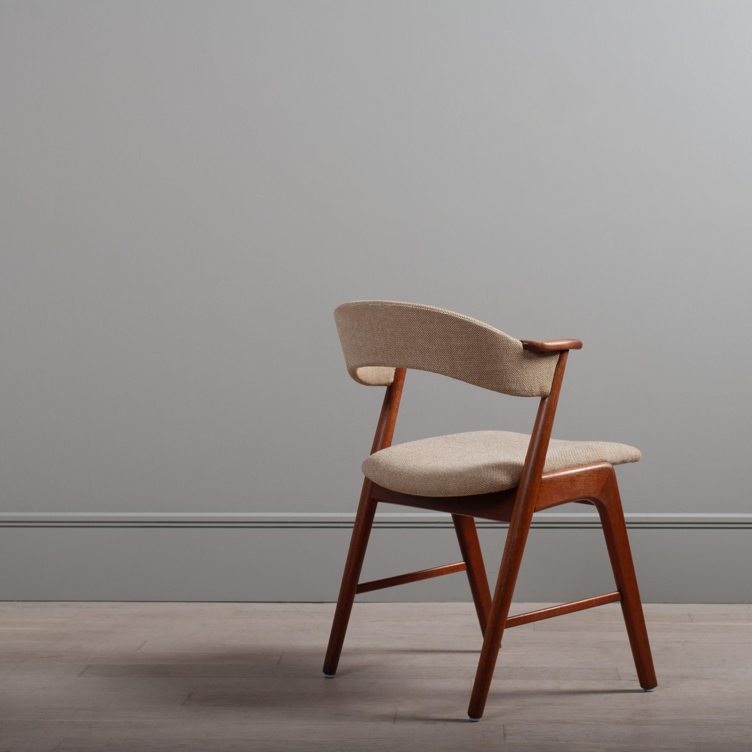Korup Stolefabrik Modernist Dining Chairs, Set of 4 In Good Condition For Sale In London, GB