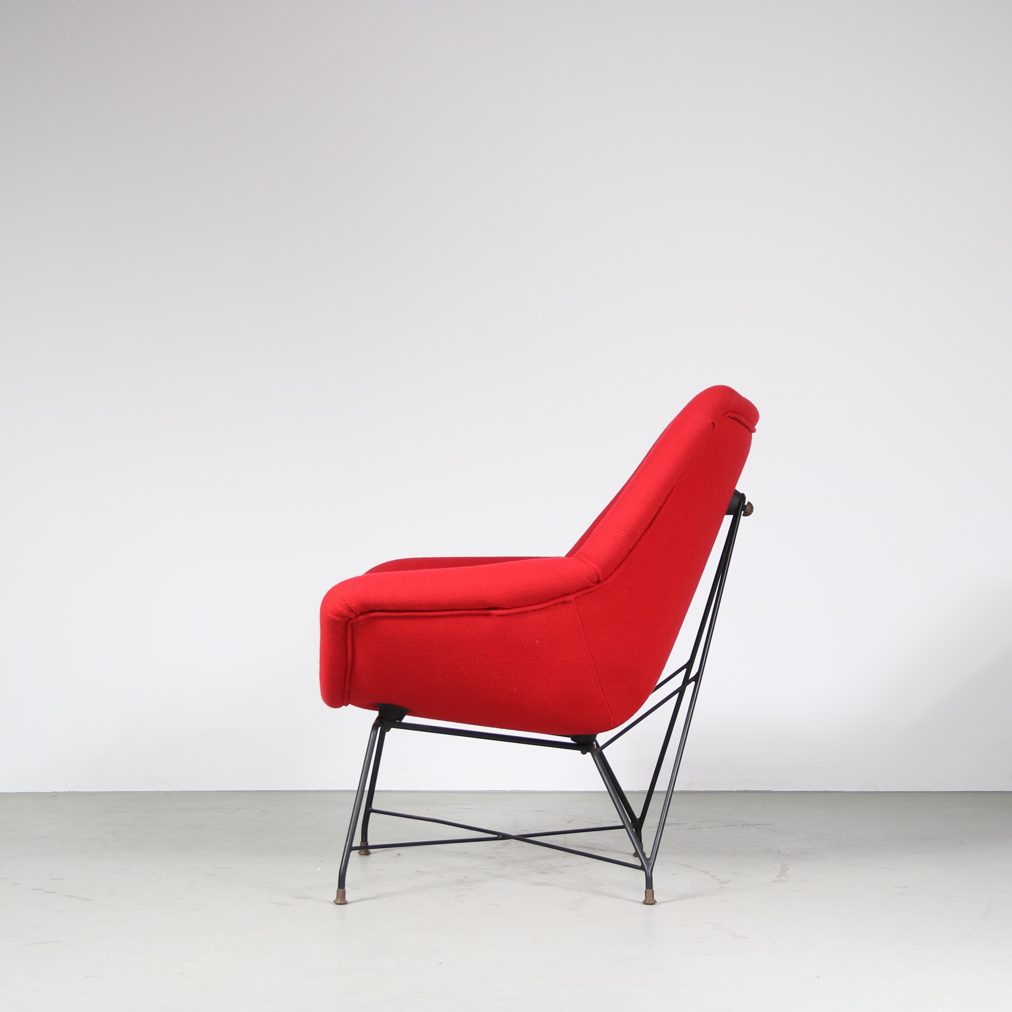 “Kosmos” Chair by Augusto Bozzi for Saporiti, Italy 1950 In Good Condition In Amsterdam, NL