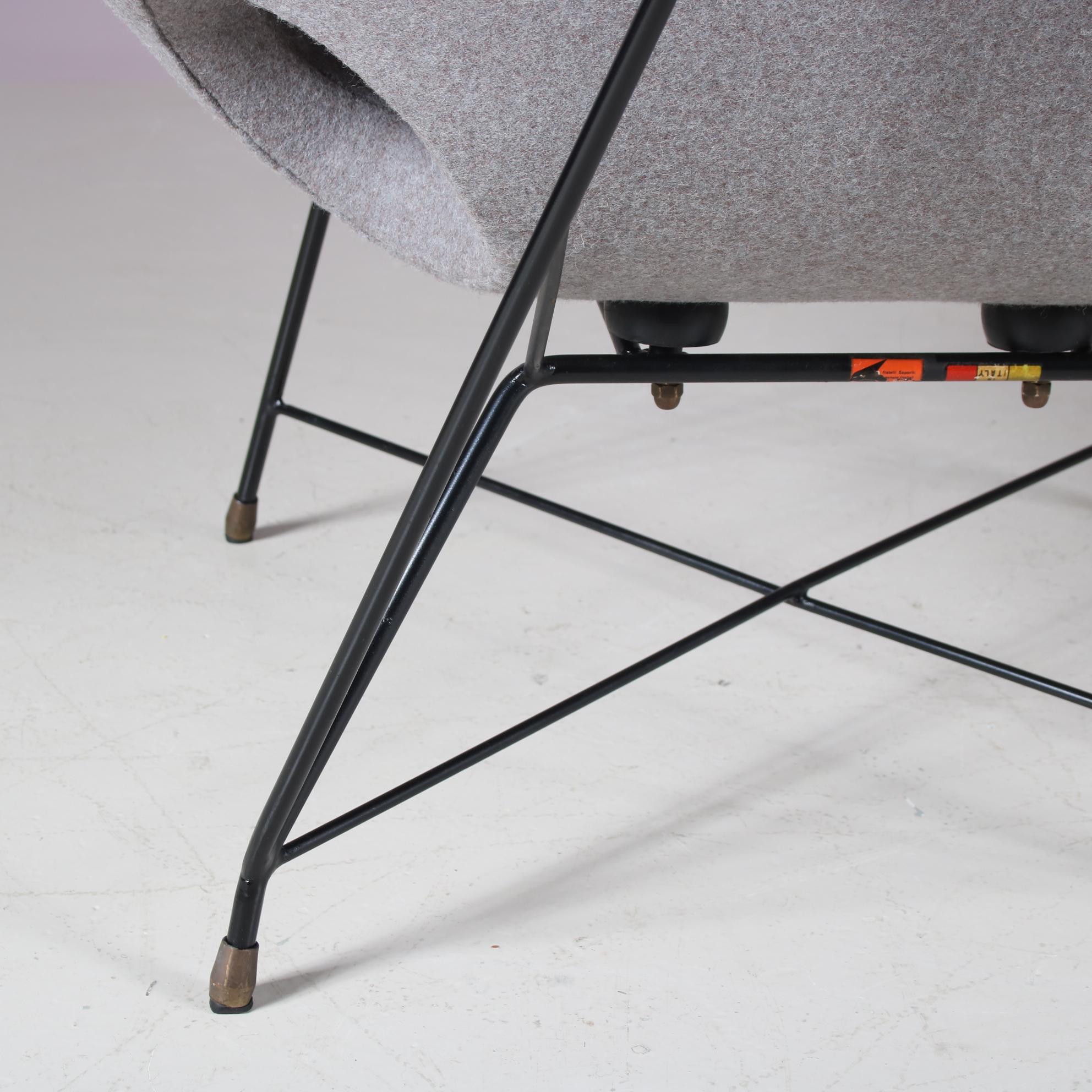 “Kosmos” Lounge Chair by Augusto Bozzi for Saporiti, Italy 1950 For Sale 3